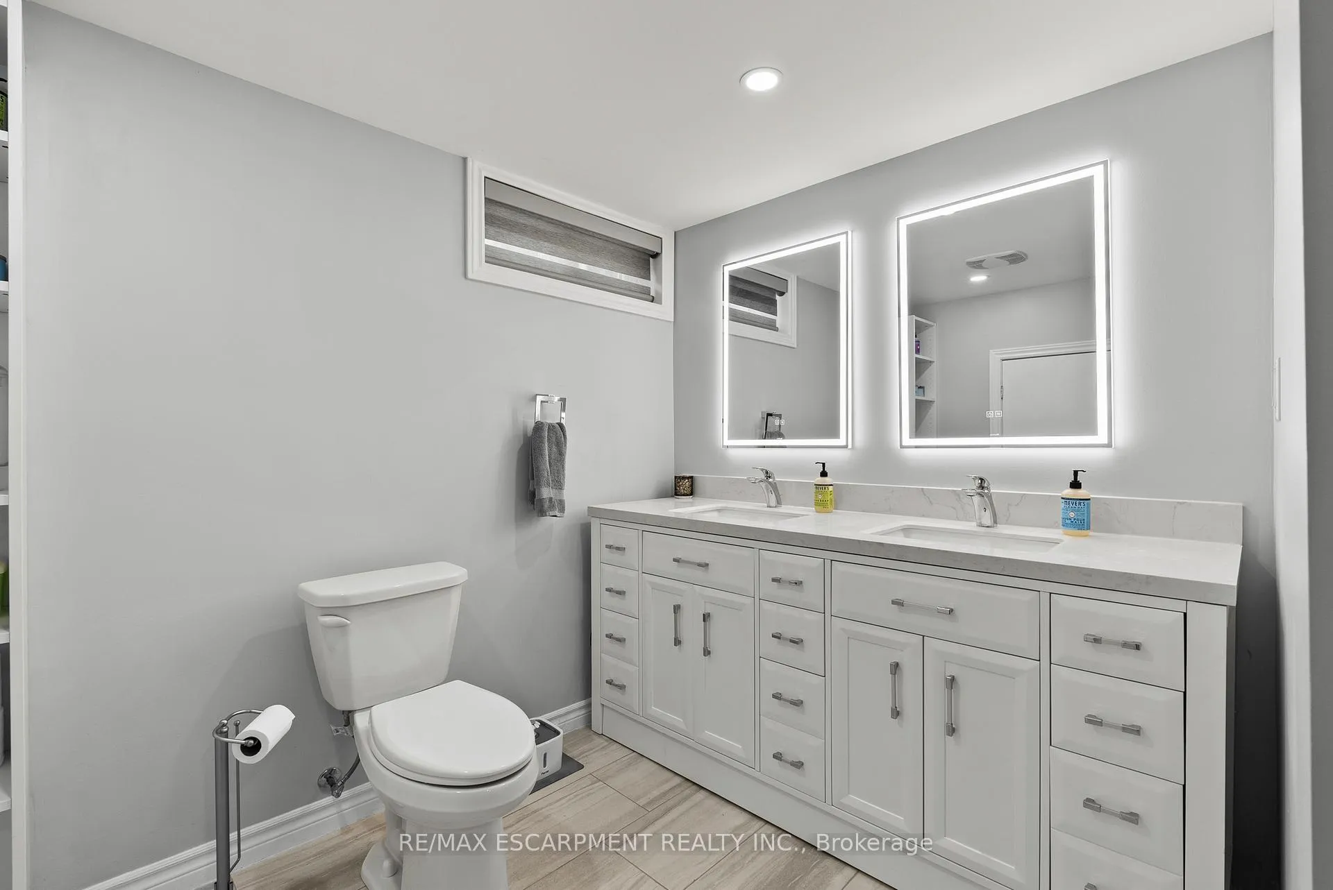 Photo 33 of 104 Fiona Crescent, Hamilton, Gourley — HOMEH