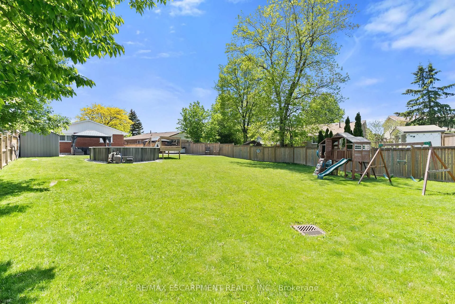 Photo 35 of 104 Fiona Crescent, Hamilton, Gourley — HOMEH