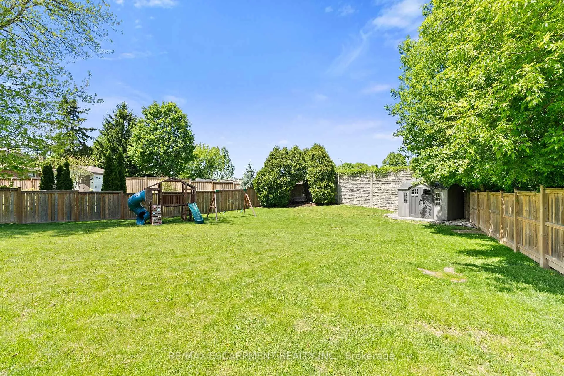 Photo 36 of 104 Fiona Crescent, Hamilton, Gourley — HOMEH