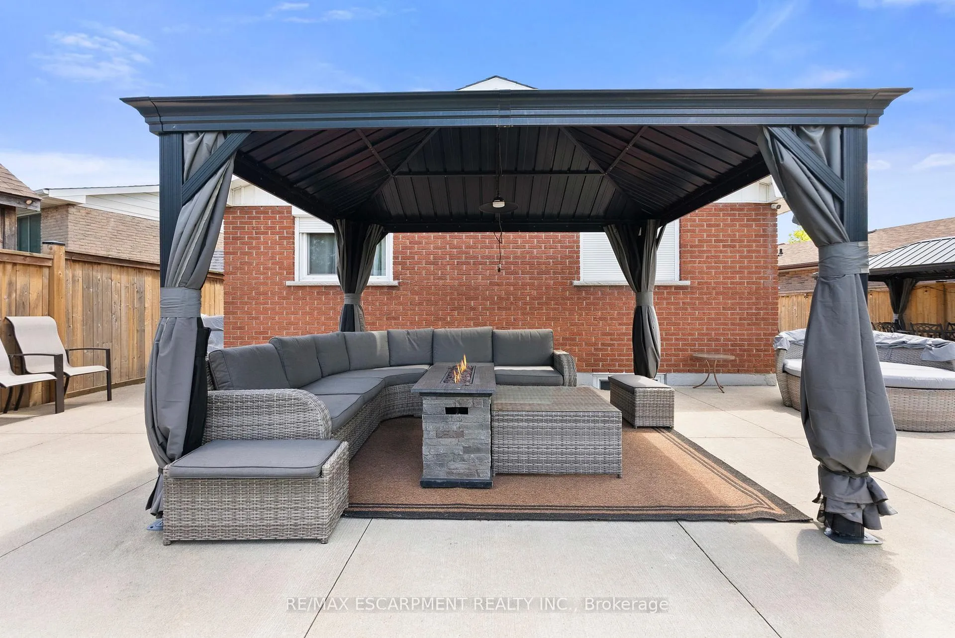 Photo 40 of 104 Fiona Crescent, Hamilton, Gourley — HOMEH