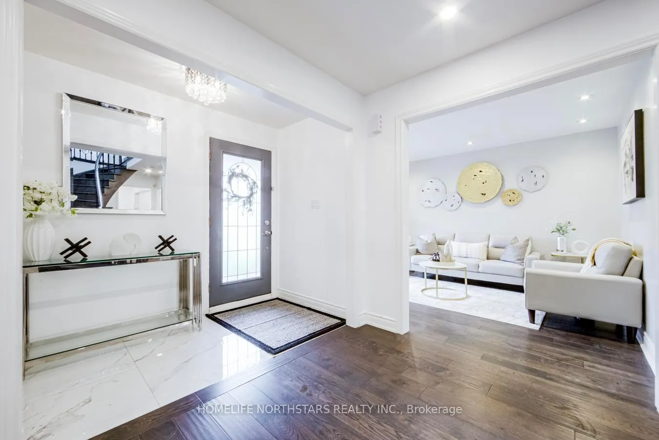 Photo 5 of 34 Nestor Crescent, Vaughan, East Woodbridge — HOMEH