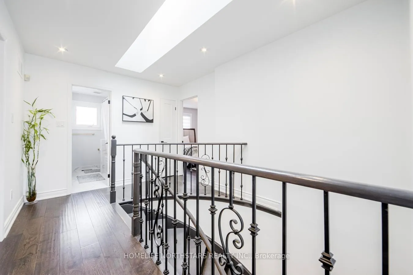 Photo 24 of 34 Nestor Crescent, Vaughan, East Woodbridge — HOMEH