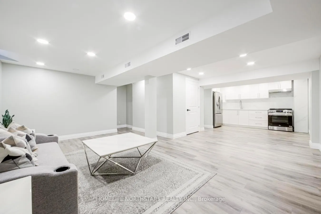 Photo 36 of 34 Nestor Crescent, Vaughan, East Woodbridge — HOMEH