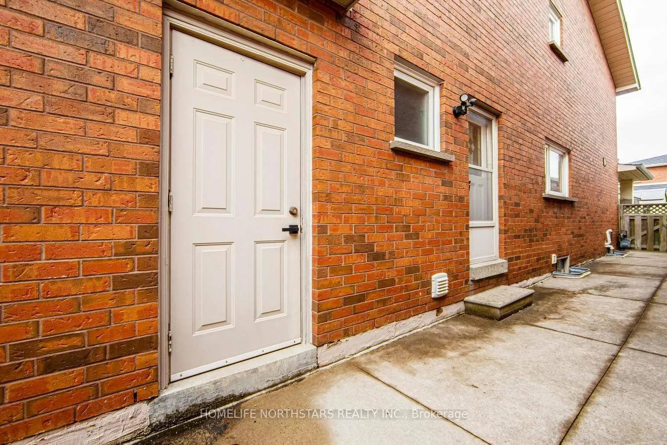 Photo 46 of 34 Nestor Crescent, Vaughan, East Woodbridge — HOMEH