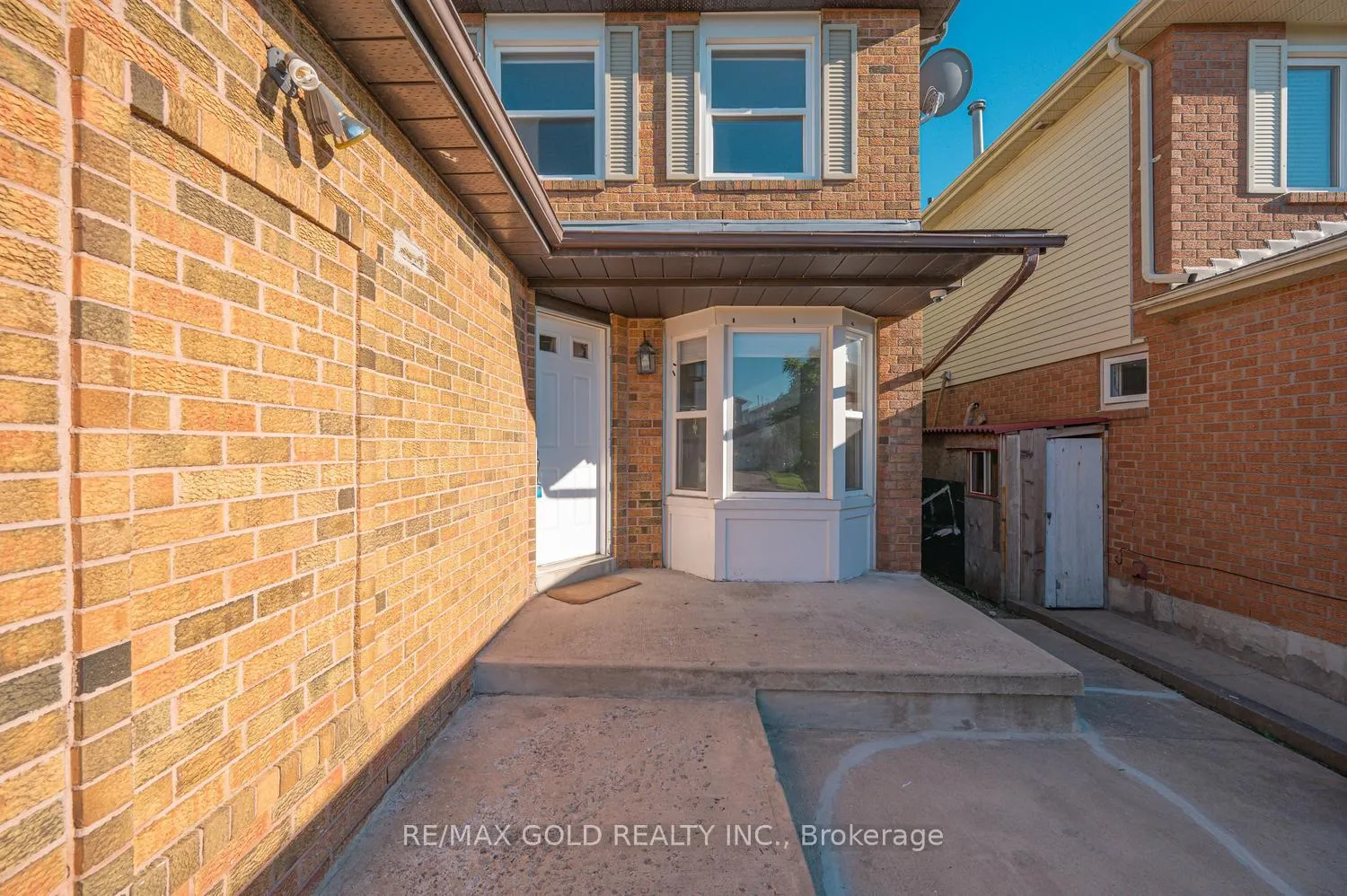 Photo 5 of 5 Ravenswood Drive, Brampton, Fletcher's Creek South — HOMEH