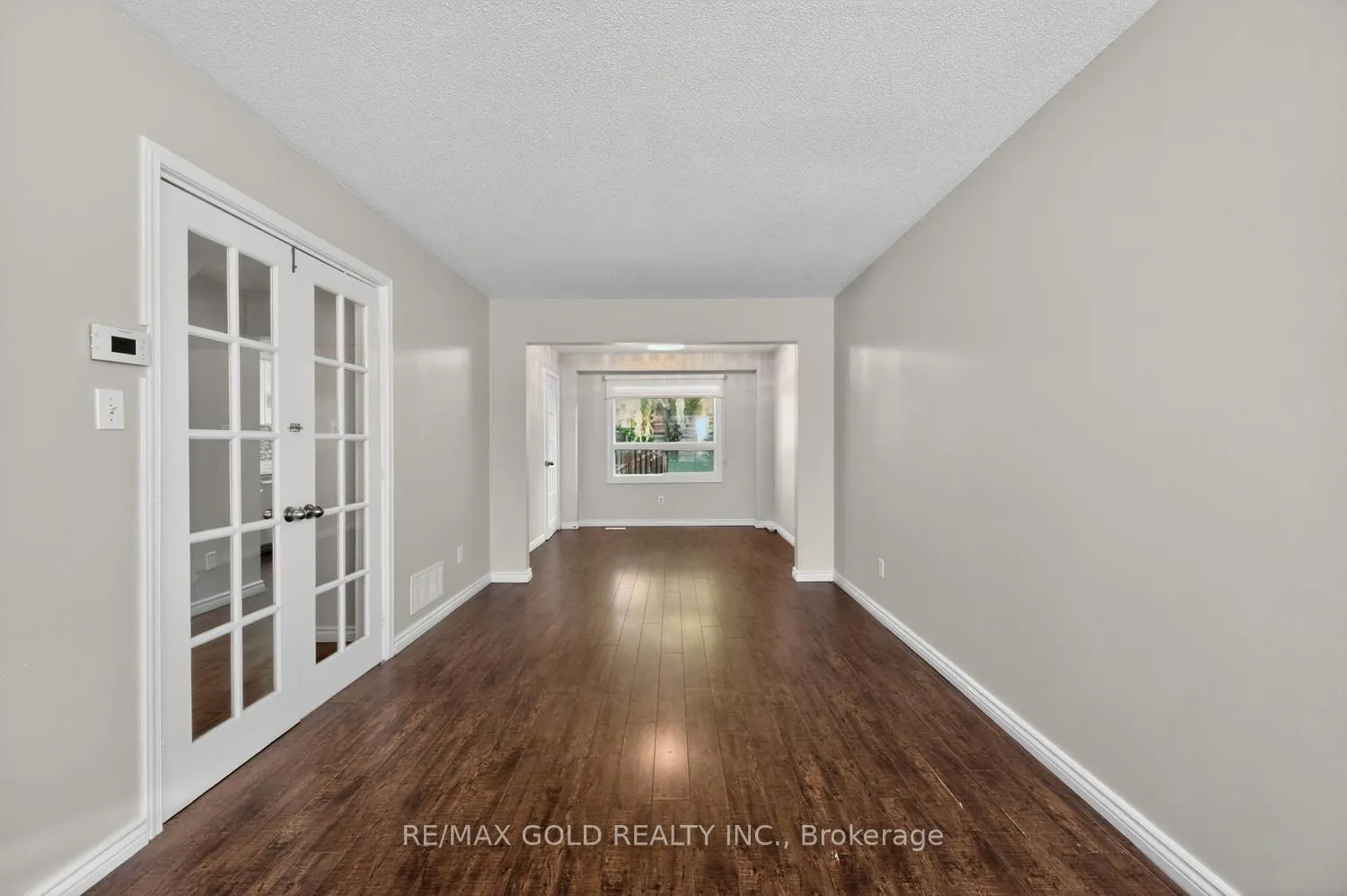 Photo 10 of 5 Ravenswood Drive, Brampton, Fletcher's Creek South — HOMEH