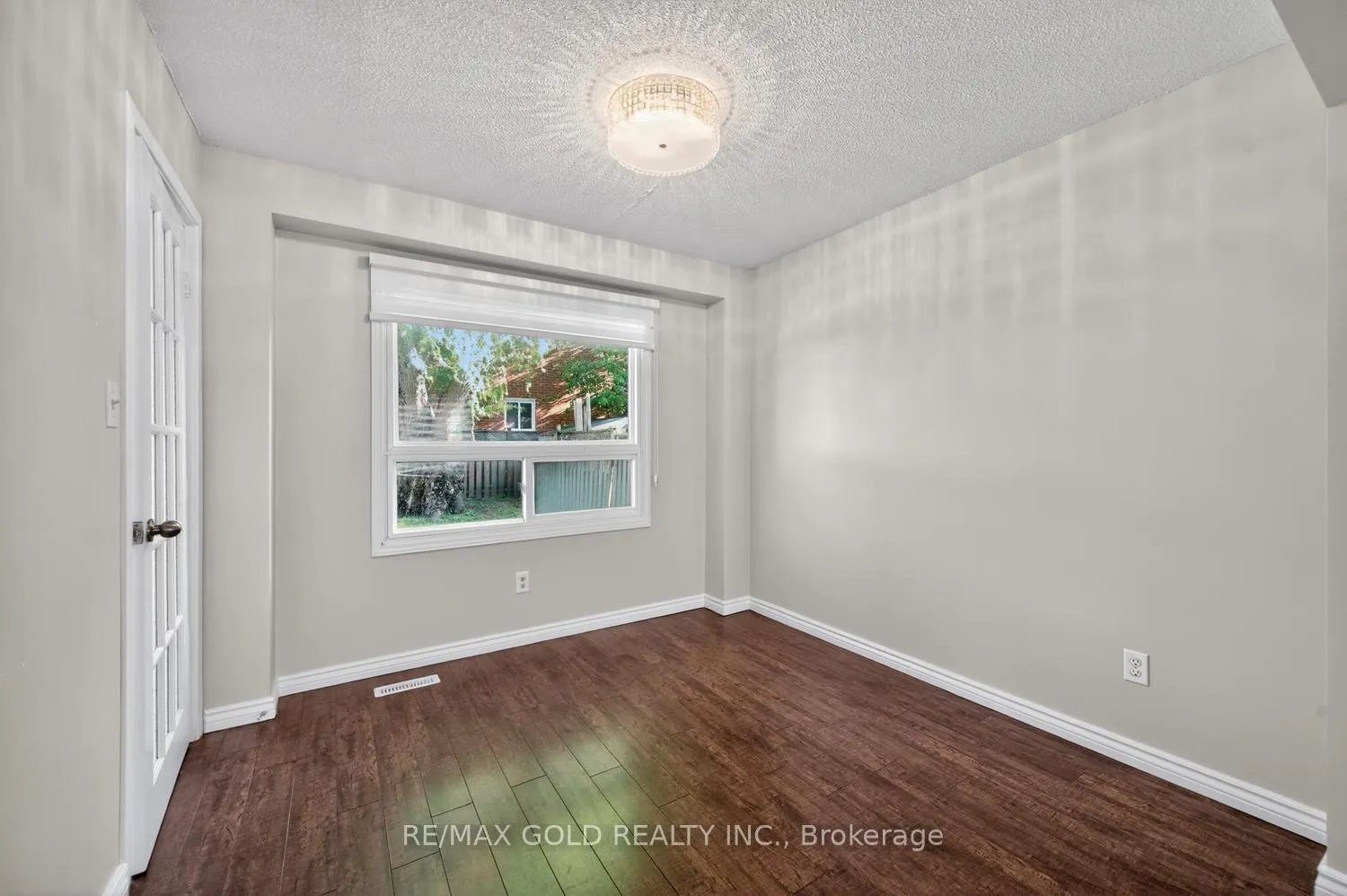 Photo 13 of 5 Ravenswood Drive, Brampton, Fletcher's Creek South — HOMEH