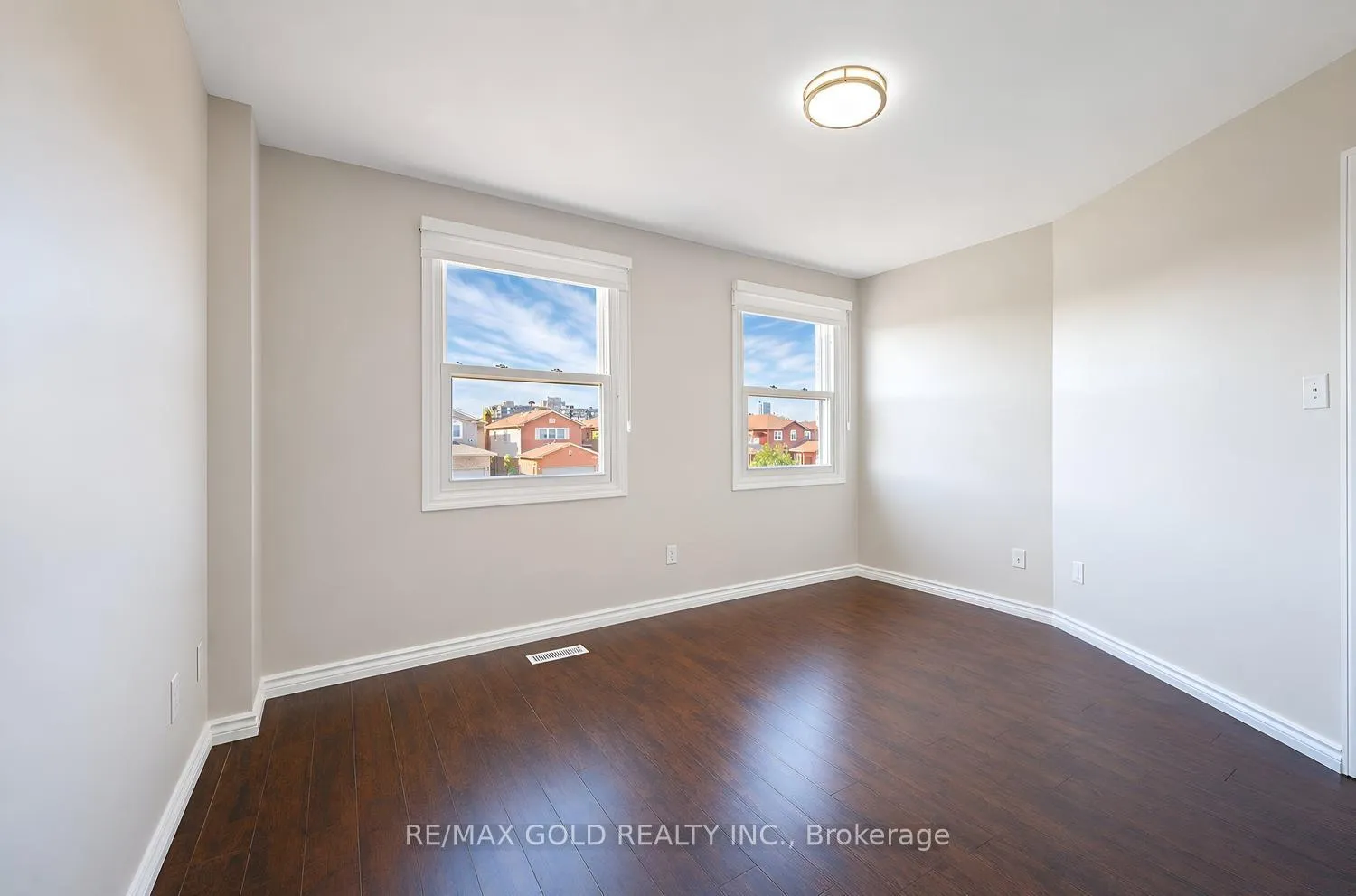 Photo 23 of 5 Ravenswood Drive, Brampton, Fletcher's Creek South — HOMEH
