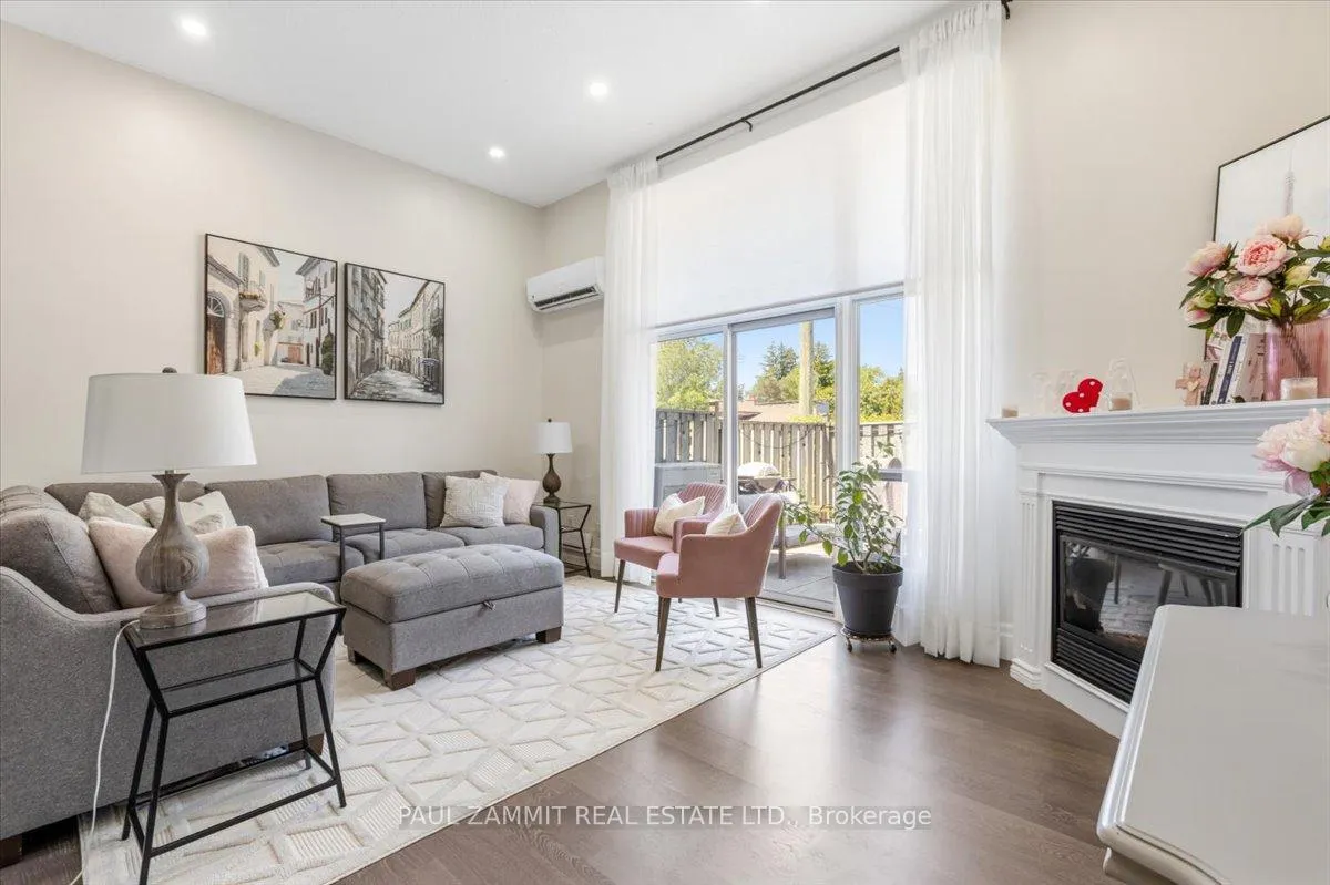Photo 4 of Unit 54, 141 Clark Avenue, Markham, Thornhill — HOMEH