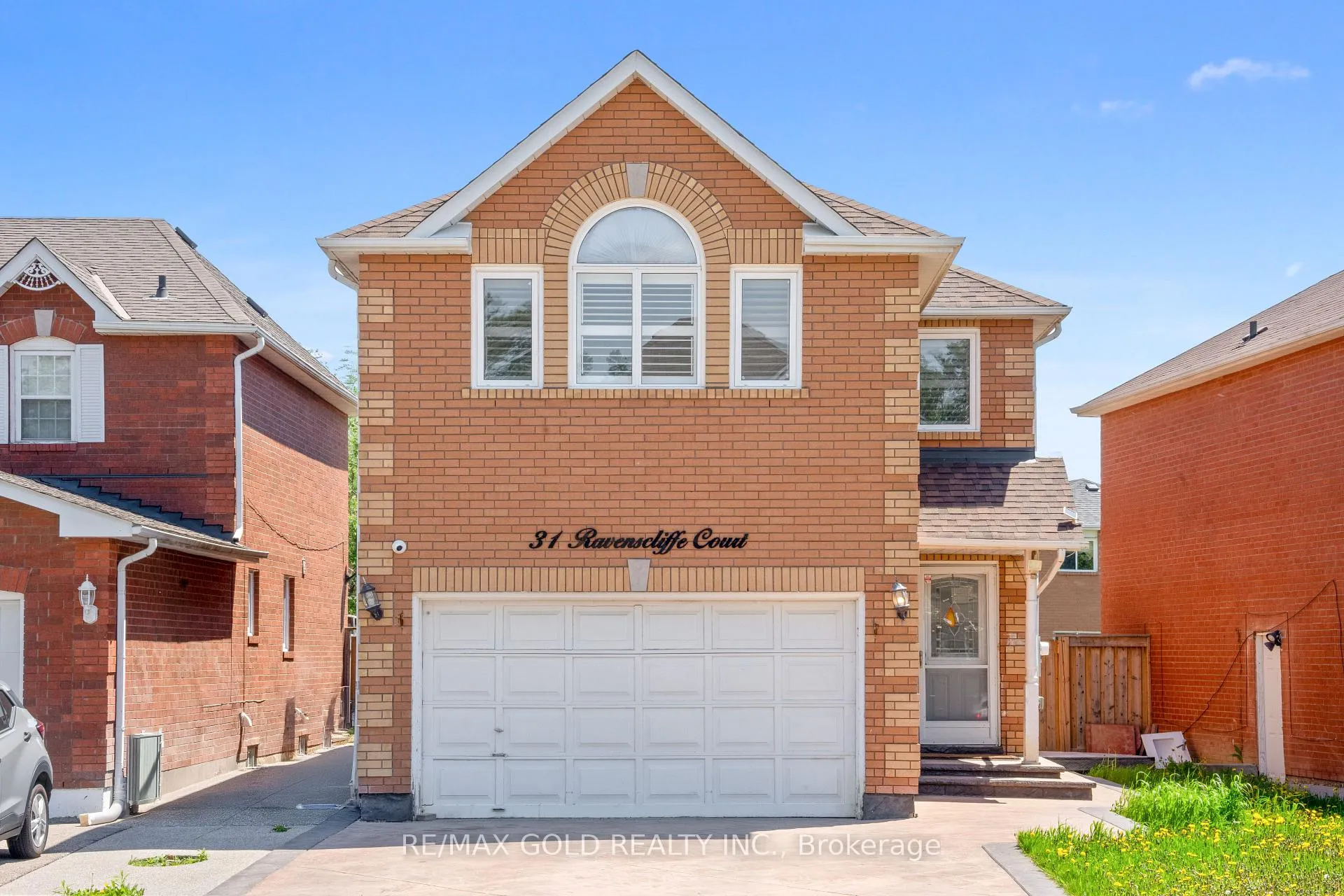 Front of 31 Ravenscliffe Court