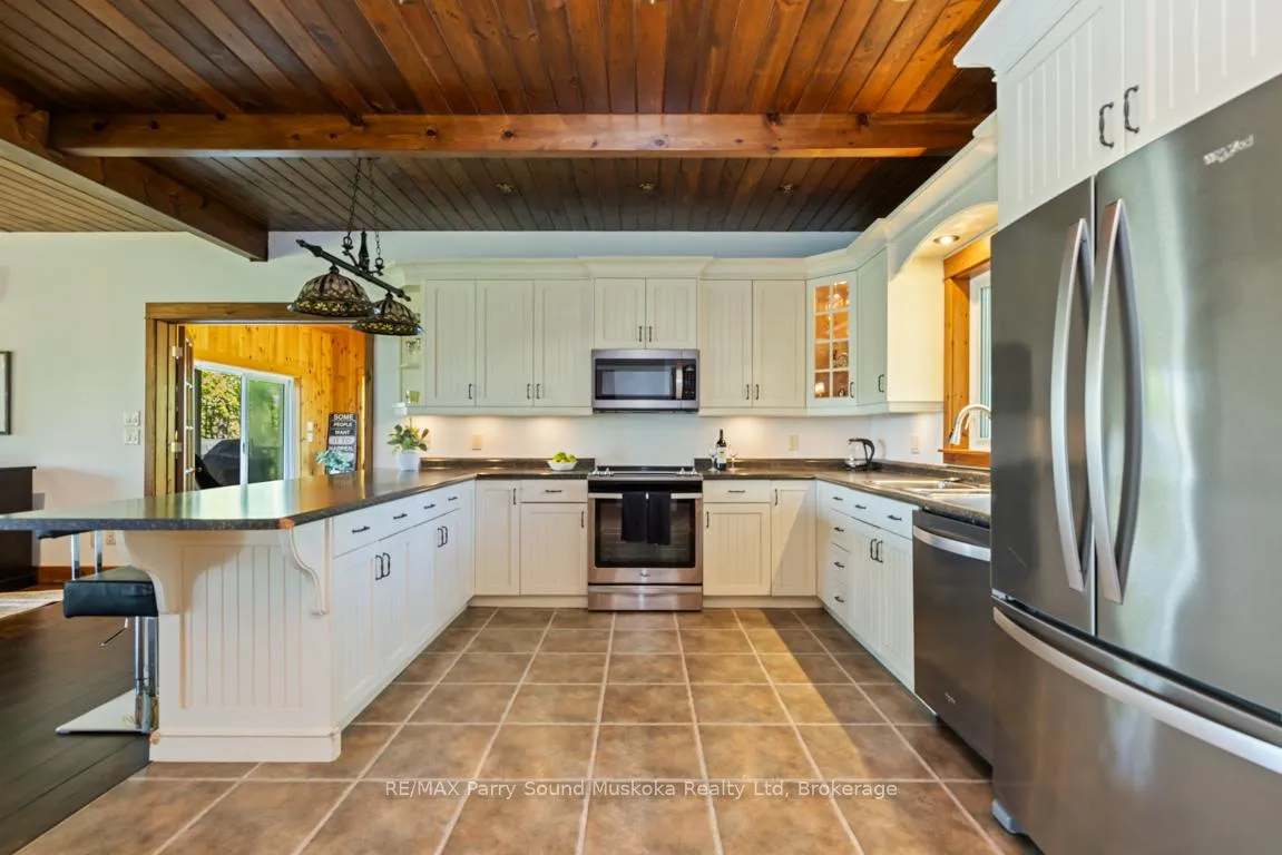 Photo 24 of 48 White Birch Drive, Seguin — HOMEH