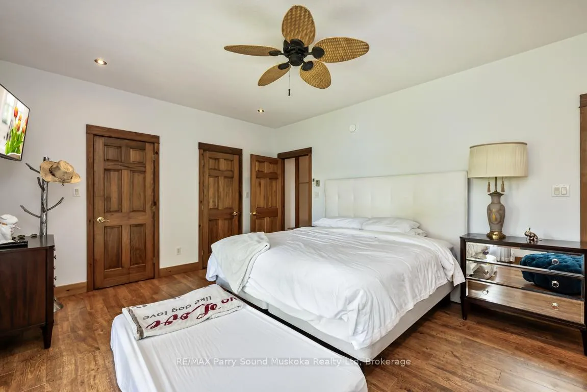 Photo 31 of 48 White Birch Drive, Seguin — HOMEH