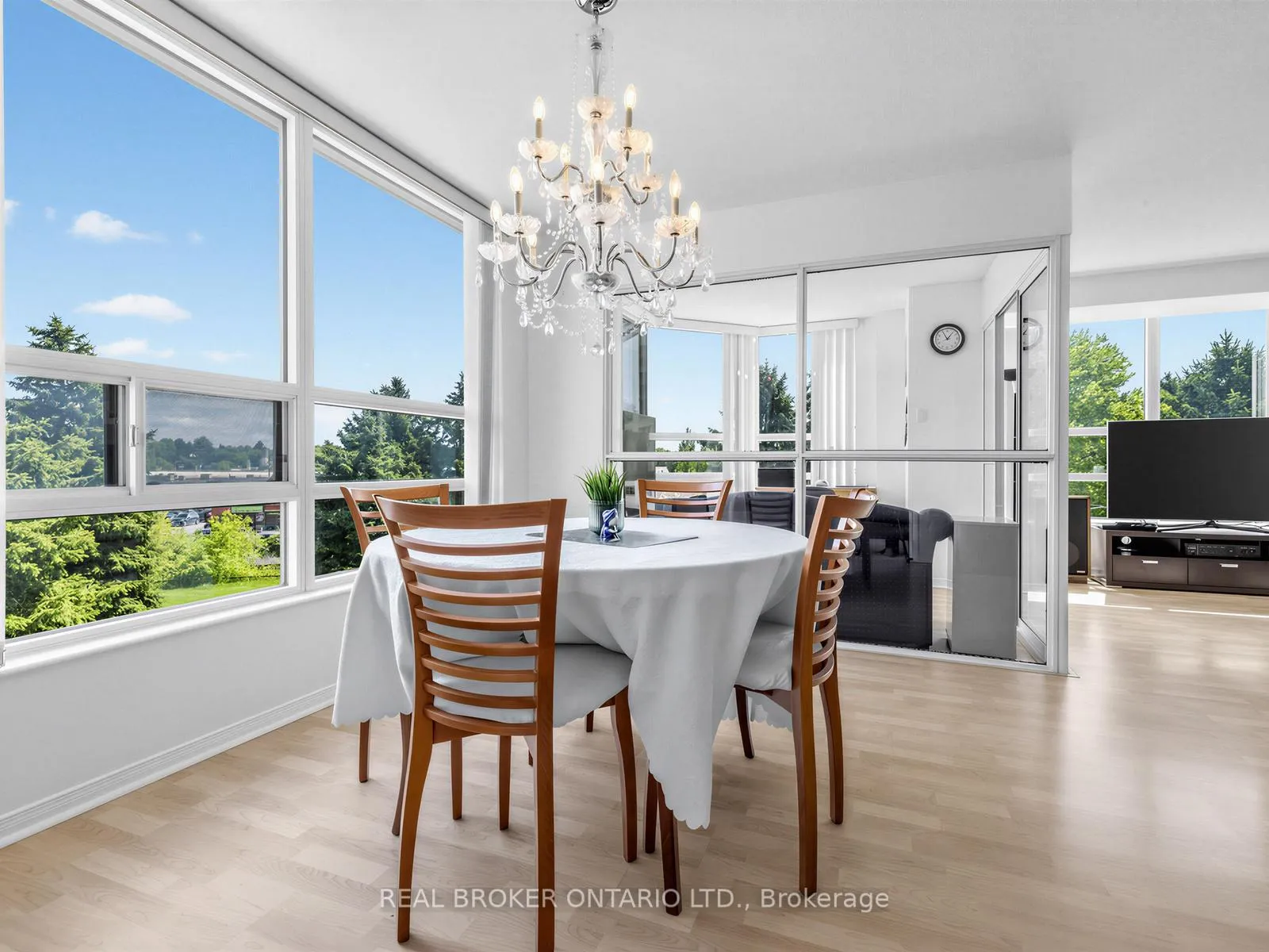 Photo 9 of Unit 303, 7825 Bayview Avenue, Markham, Aileen-Willowbrook — HOMEH