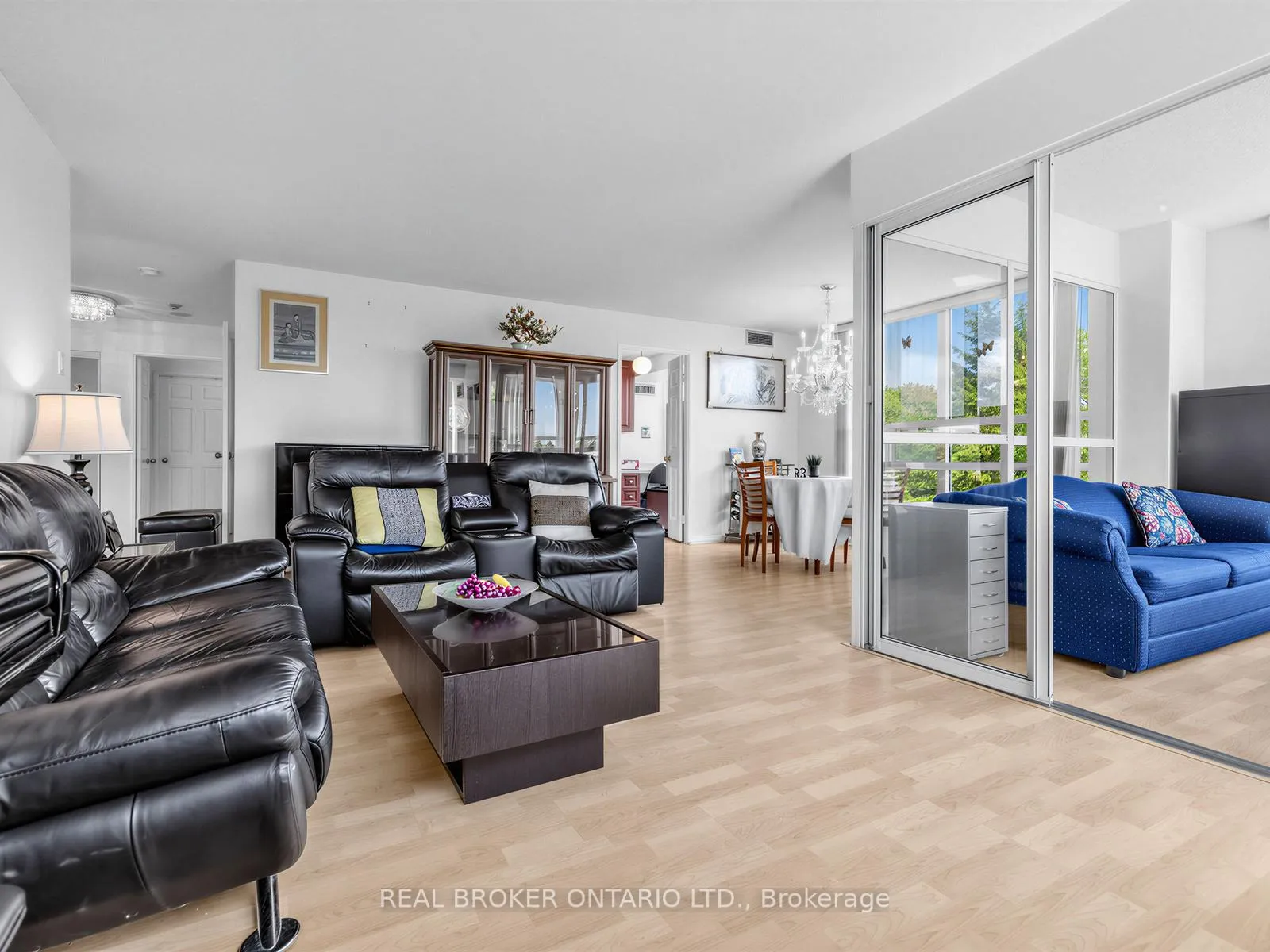 Photo 12 of Unit 303, 7825 Bayview Avenue, Markham, Aileen-Willowbrook — HOMEH