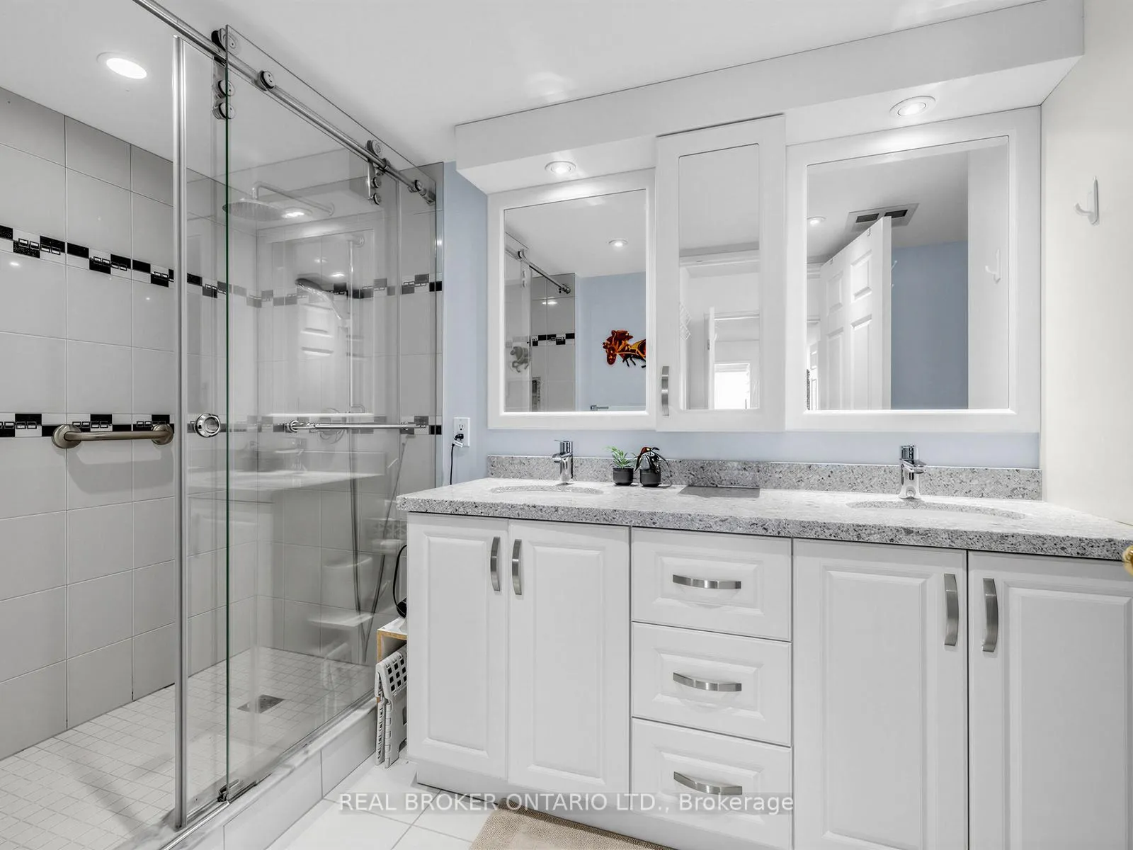 Photo 18 of Unit 303, 7825 Bayview Avenue, Markham, Aileen-Willowbrook — HOMEH