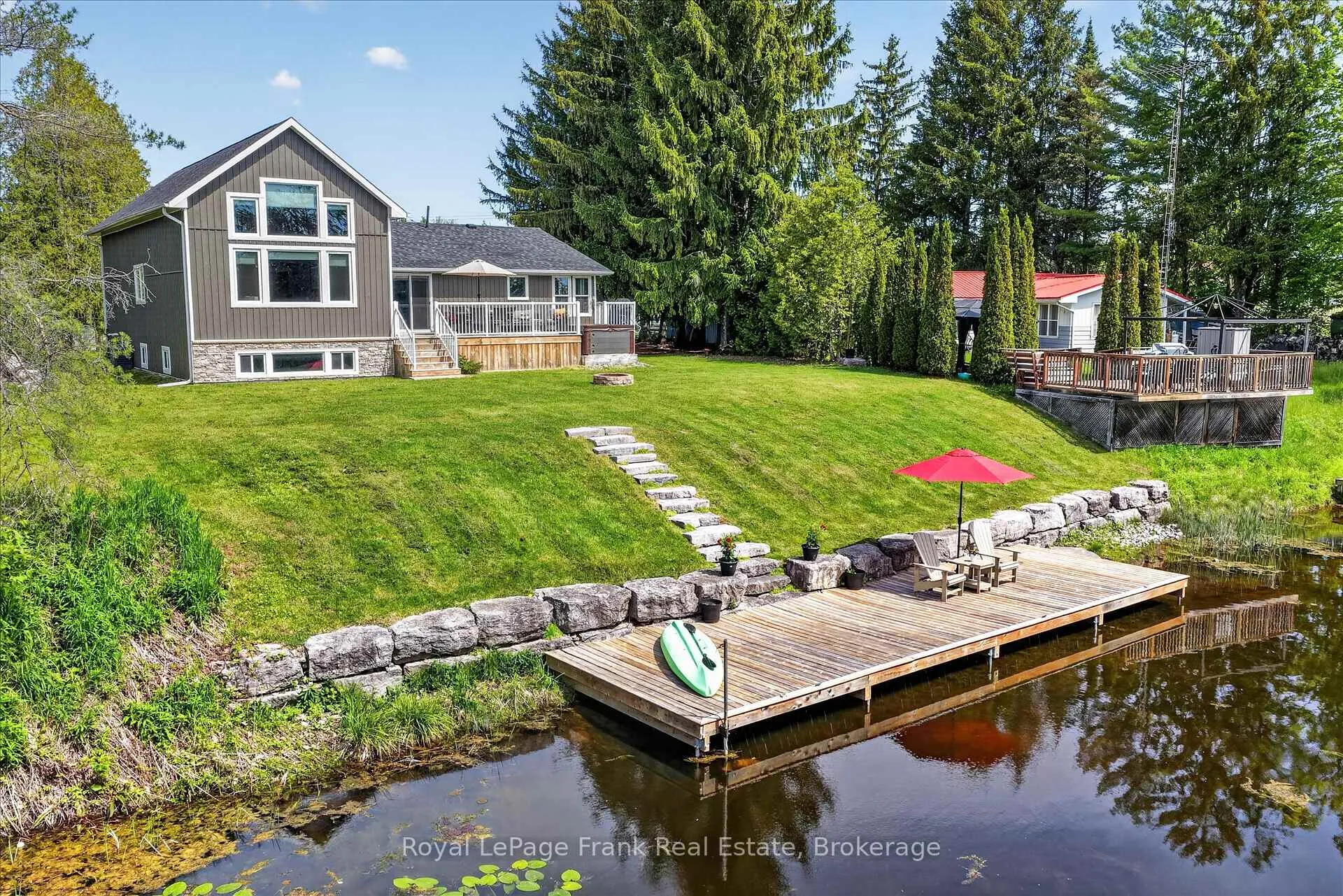 Photo of 34 Rideau Drive