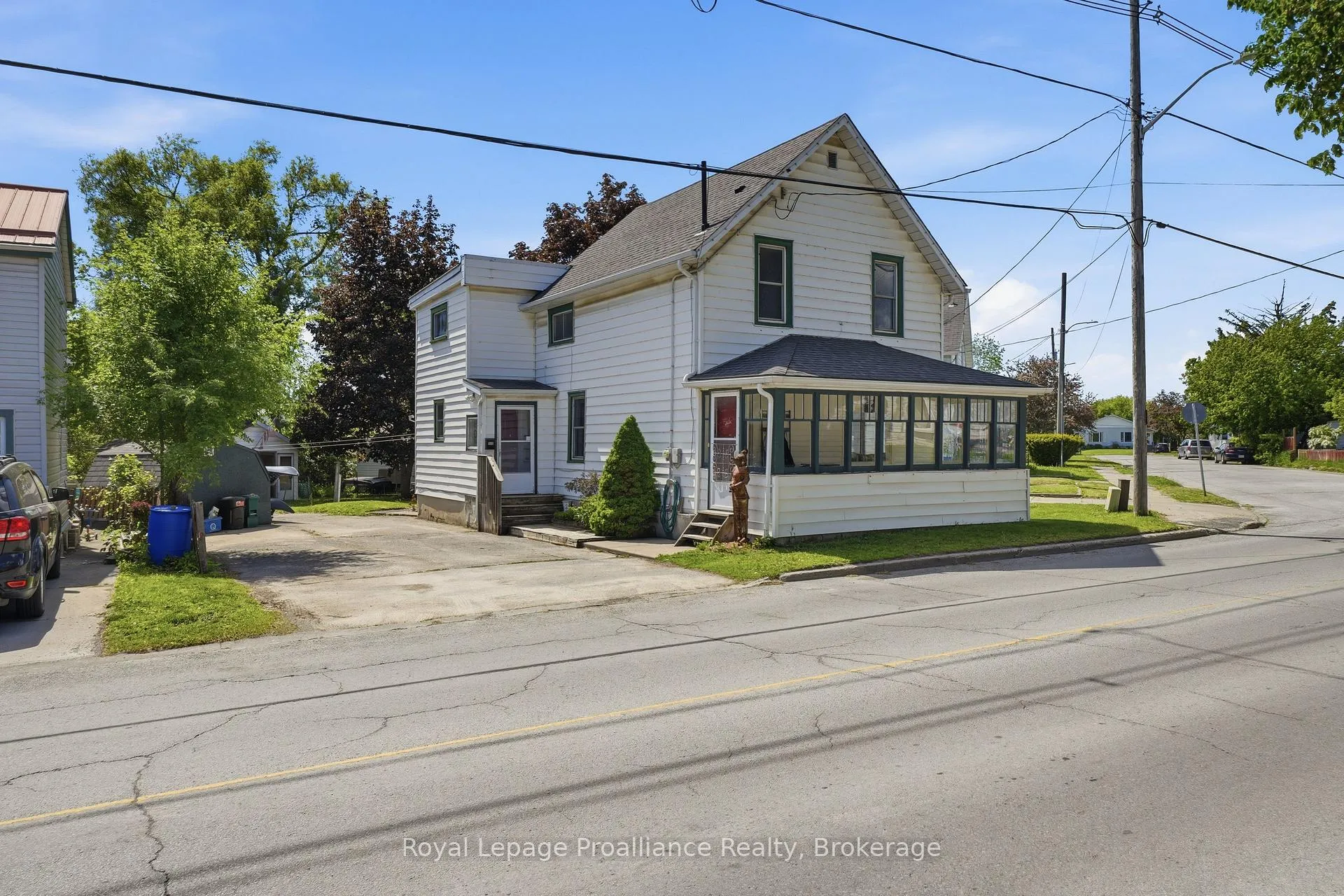 Photo 1 of 142 West Street, Quinte West, Trenton Ward — HOMEH