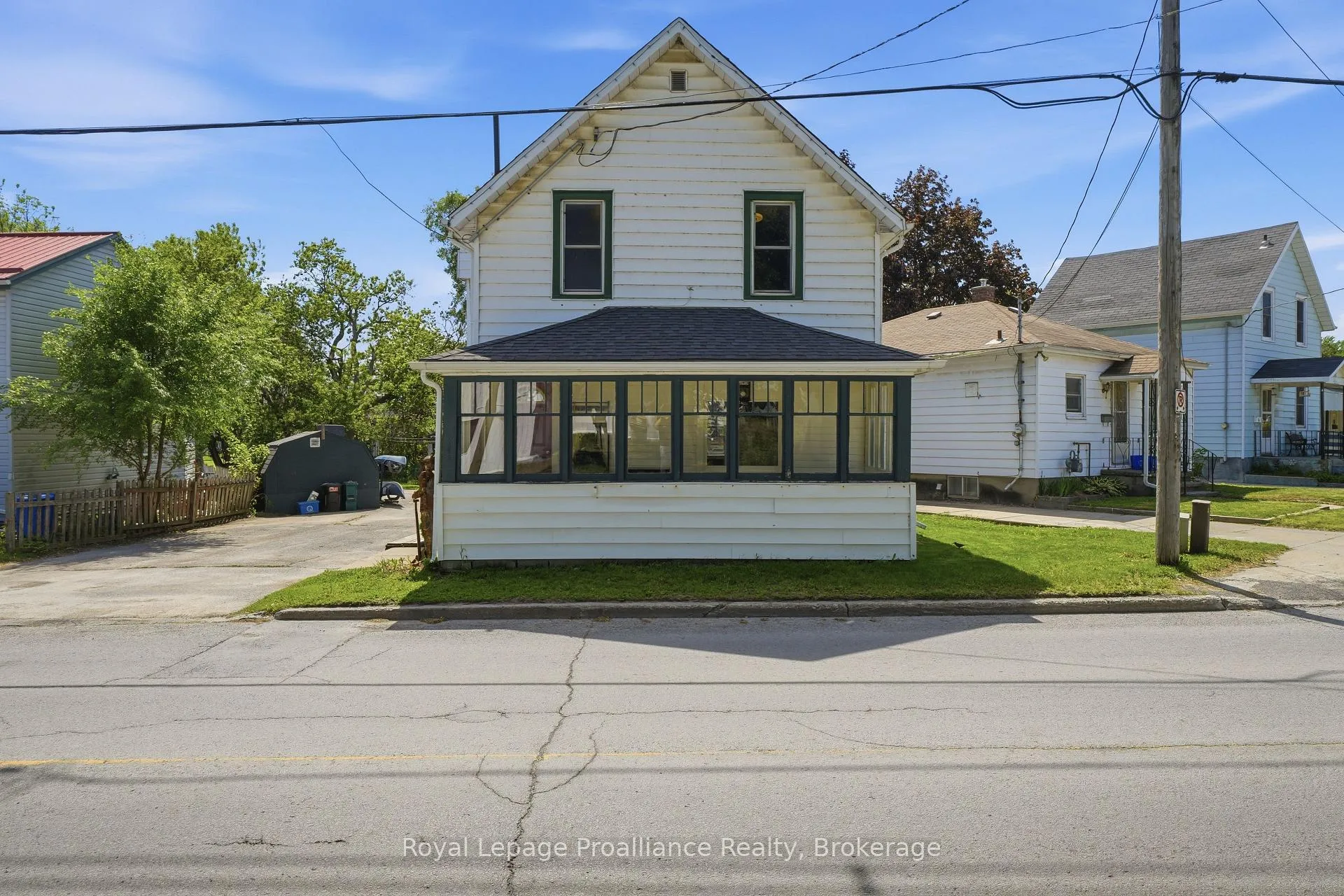 Photo 3 of 142 West Street, Quinte West, Trenton Ward — HOMEH