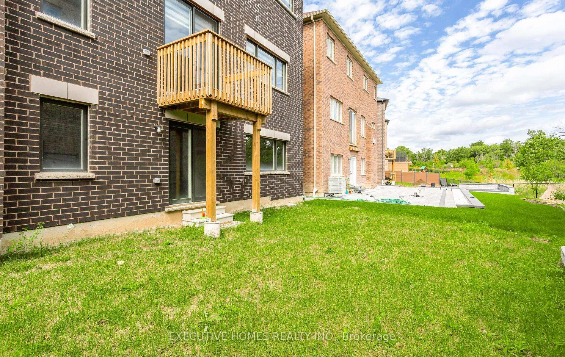 Photo 45 of 77 Pond View Gate, Hamilton, Waterdown — HOMEH