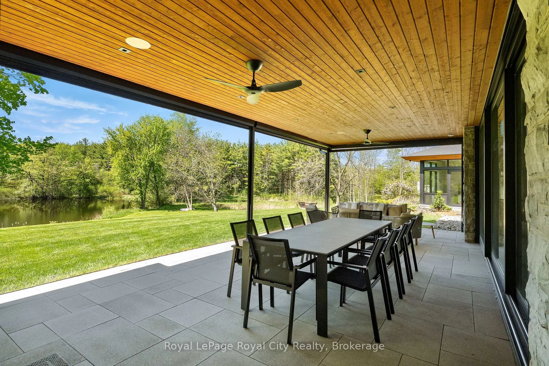 Photo 38 of 164 Hume Road, Puslinch, Rural Puslinch East — HOMEH