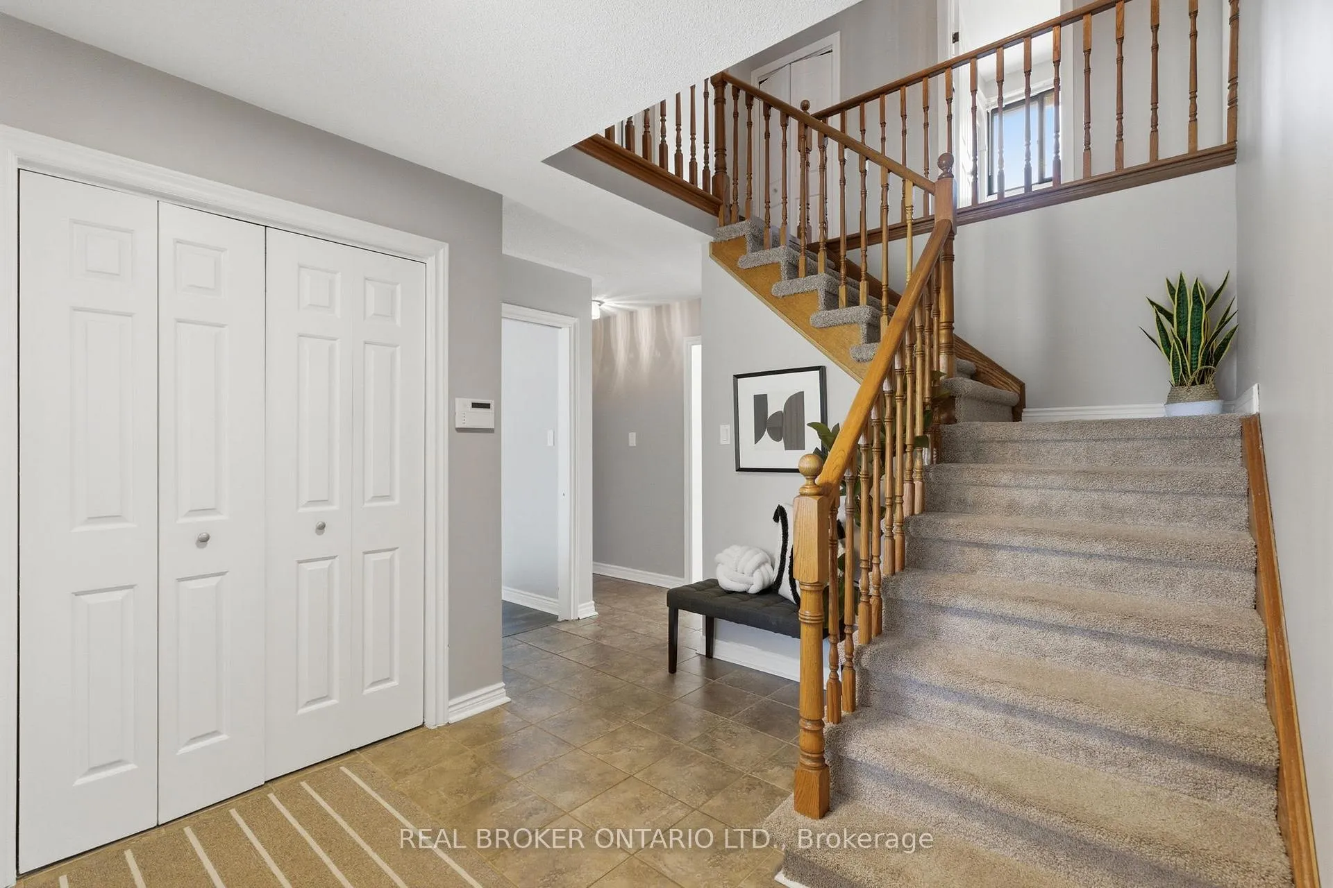 Photo 8 of 9717 Dickenson Road W, Hamilton, Mount Hope — HOMEH