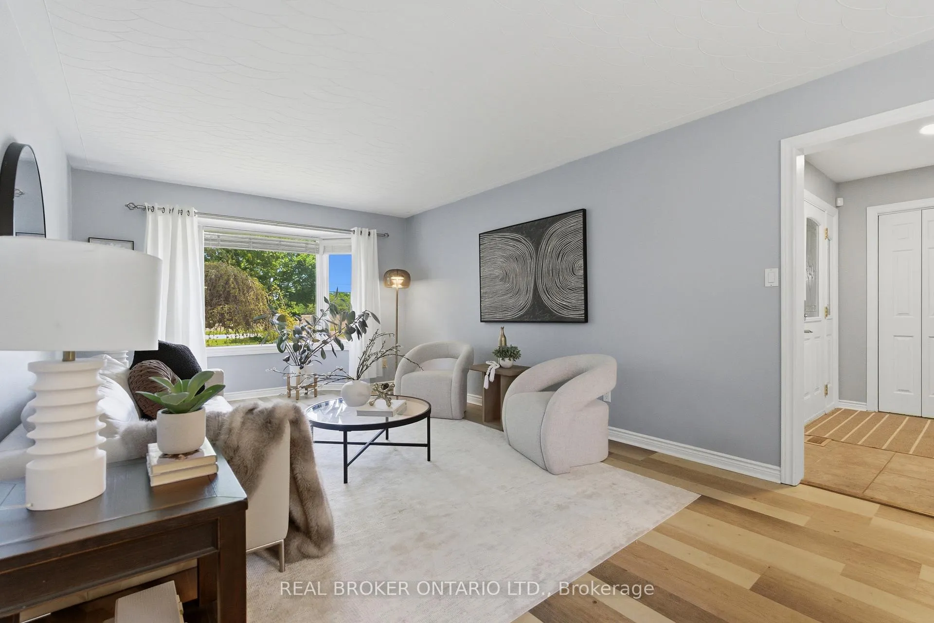 Photo 13 of 9717 Dickenson Road W, Hamilton, Mount Hope — HOMEH