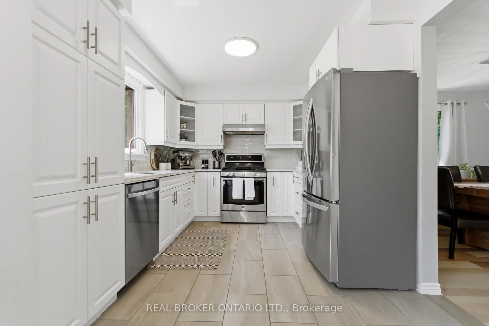 Photo 21 of 9717 Dickenson Road W, Hamilton, Mount Hope — HOMEH