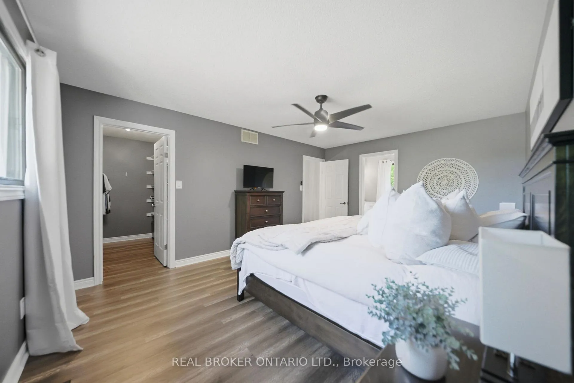 Photo 27 of 9717 Dickenson Road W, Hamilton, Mount Hope — HOMEH