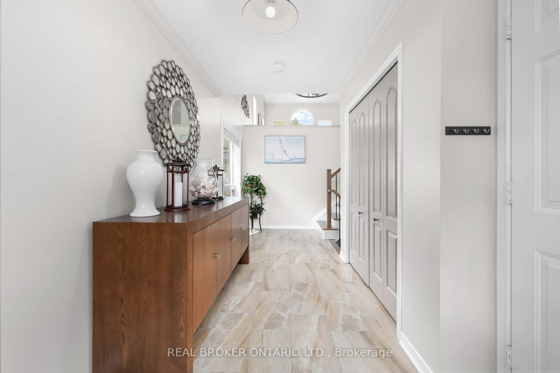 Photo 5 of 124 Macassa Circle, Ottawa, Kanata - Kanata Lakes/Heritage Hills — HOMEH