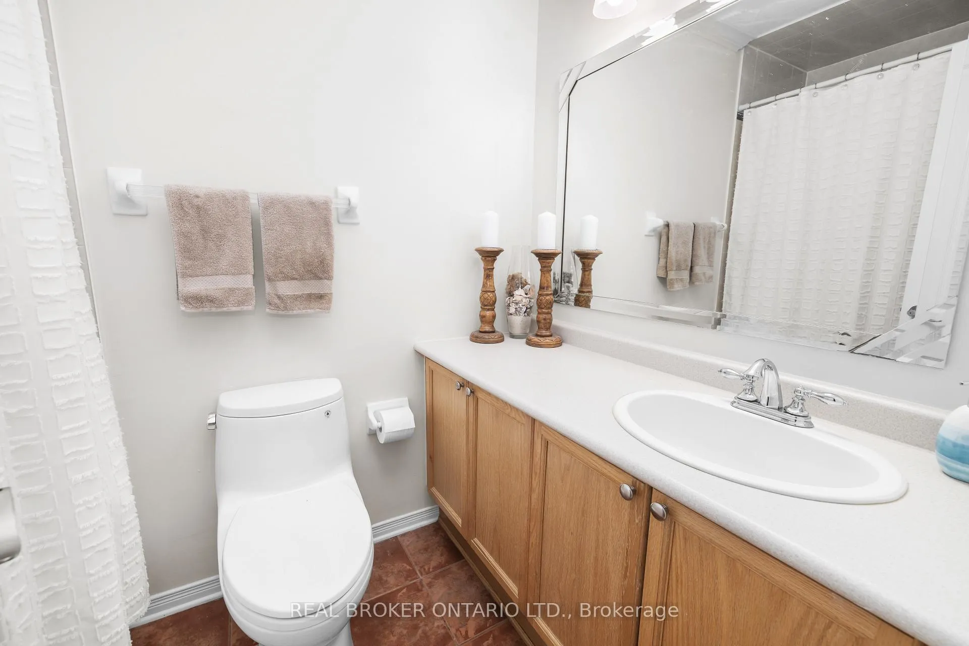 Photo 45 of 124 Macassa Circle, Ottawa, Kanata - Kanata Lakes/Heritage Hills — HOMEH