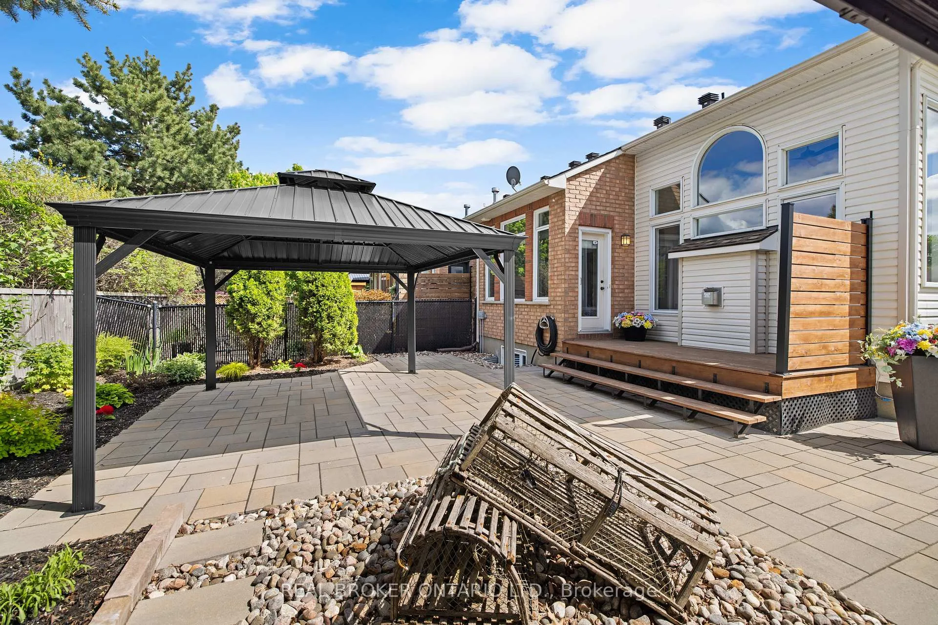 Photo 51 of 124 Macassa Circle, Ottawa, Kanata - Kanata Lakes/Heritage Hills — HOMEH
