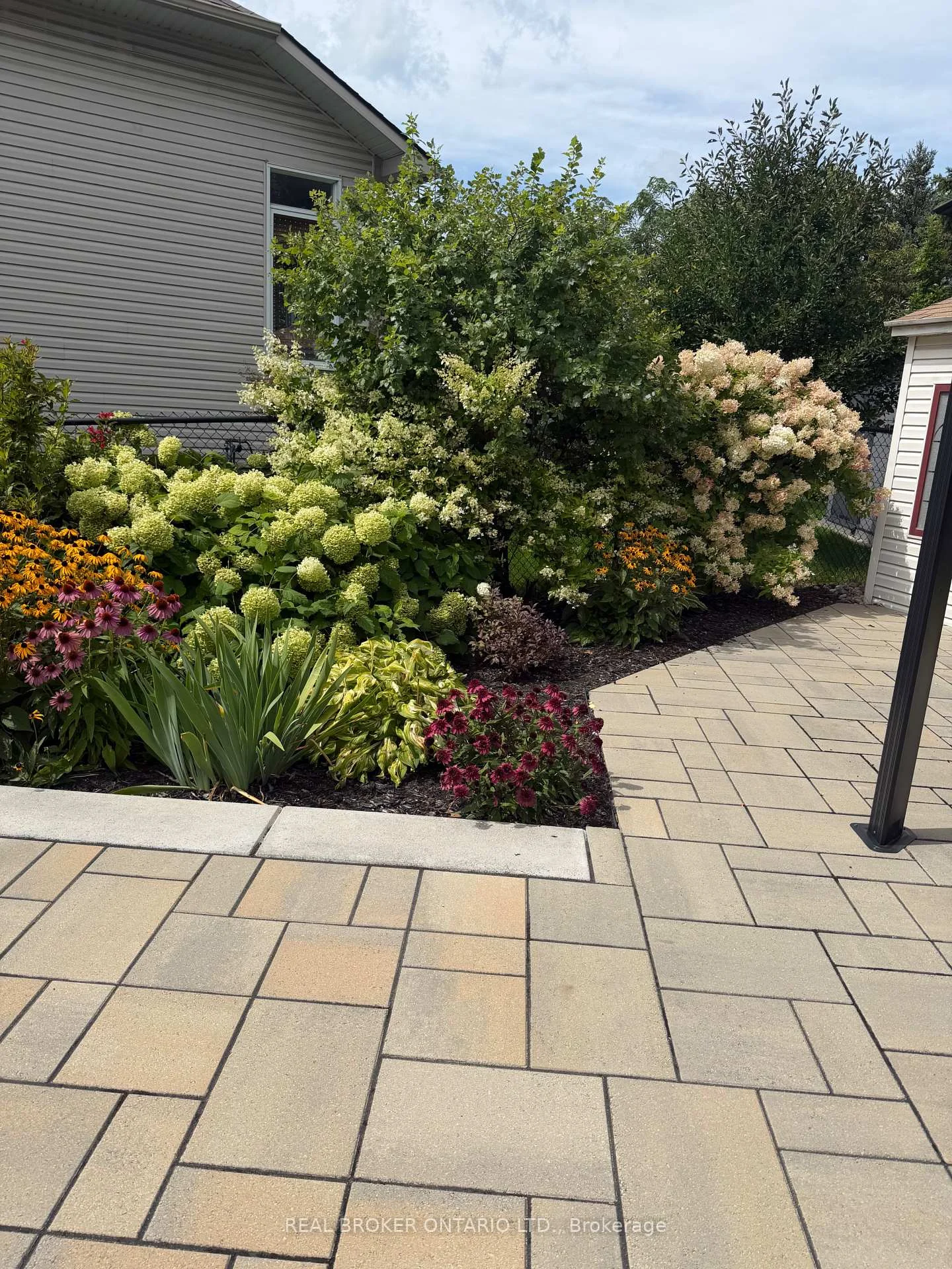 Photo 54 of 124 Macassa Circle, Ottawa, Kanata - Kanata Lakes/Heritage Hills — HOMEH