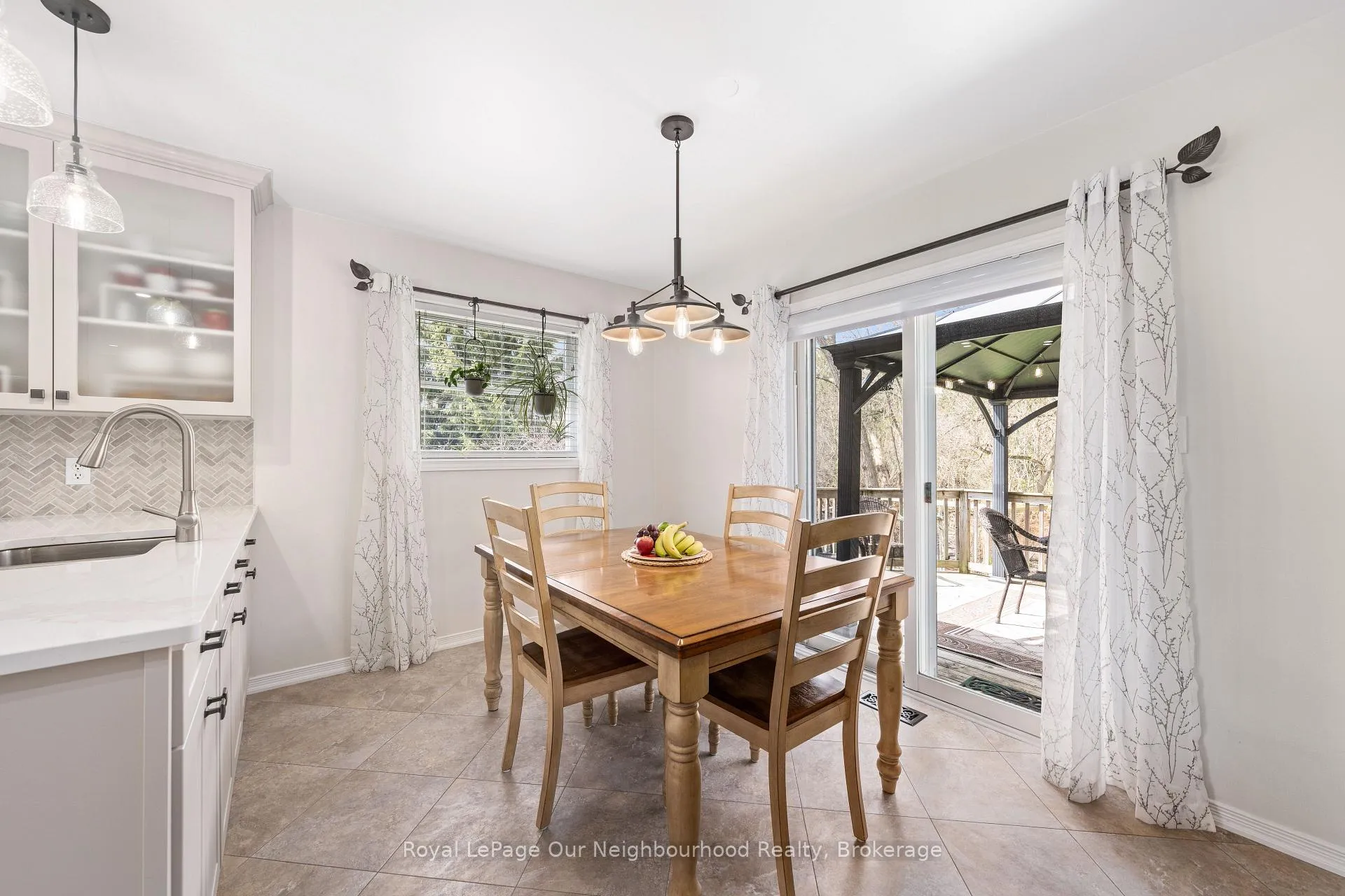 Photo 9 of 439 Nickerson Drive, Cobourg — HOMEH