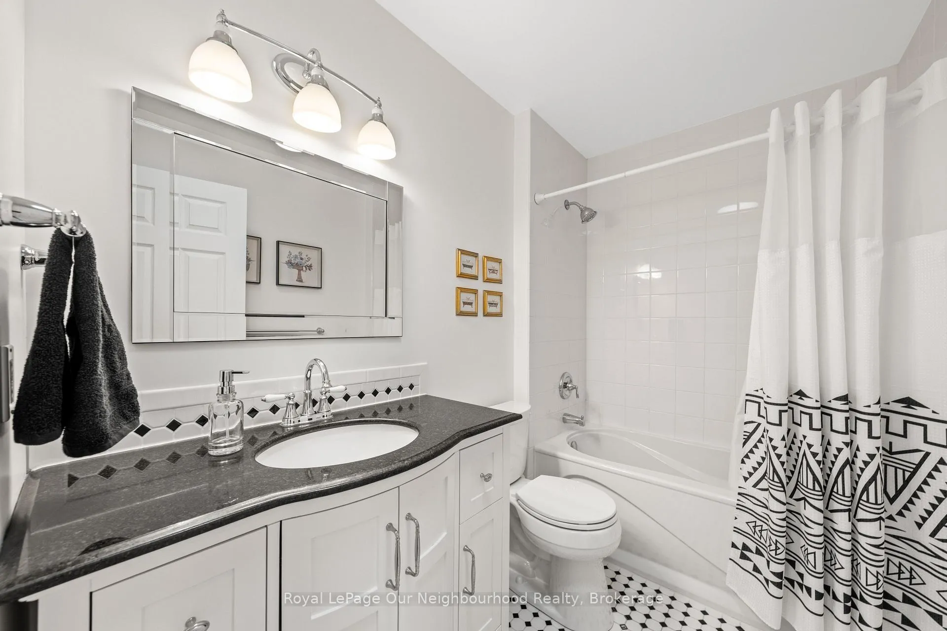 Photo 14 of 439 Nickerson Drive, Cobourg — HOMEH