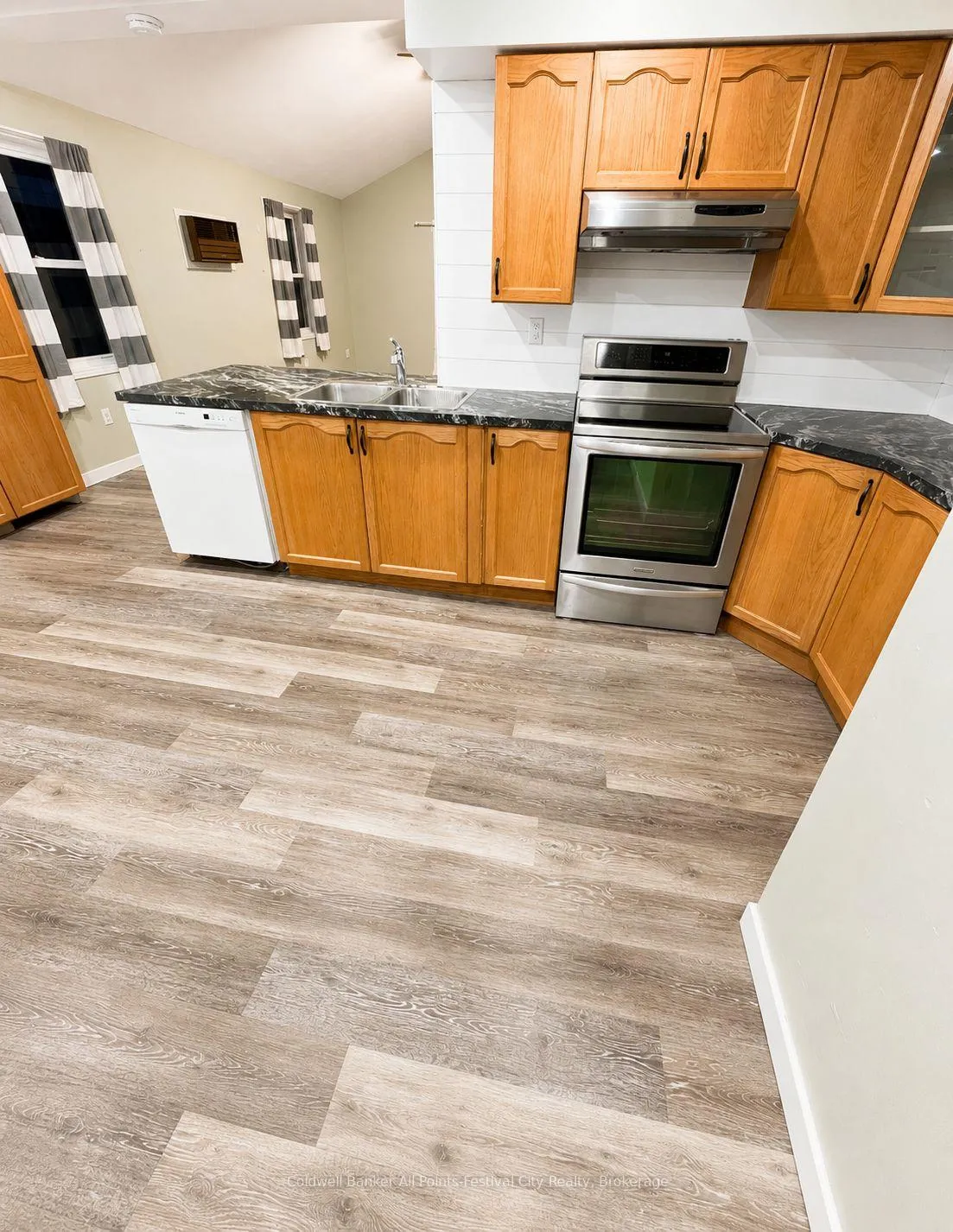Photo 2 of 100 John Street E, North Huron, Wingham — HOMEH