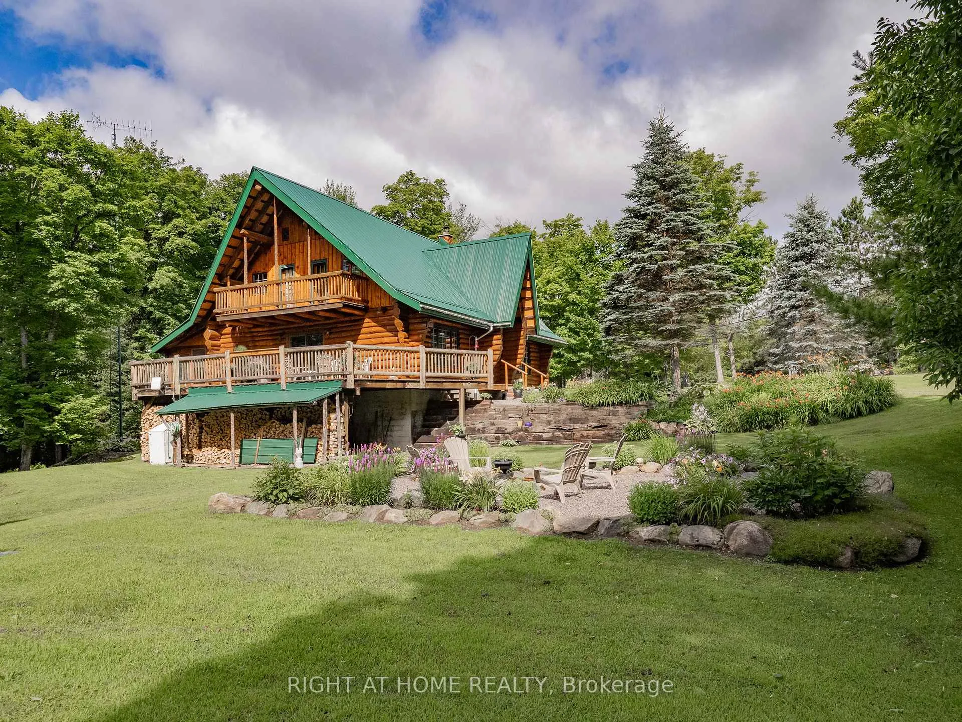Photo 5 of 1696 Highway 118 E, Bracebridge, Draper — HOMEH