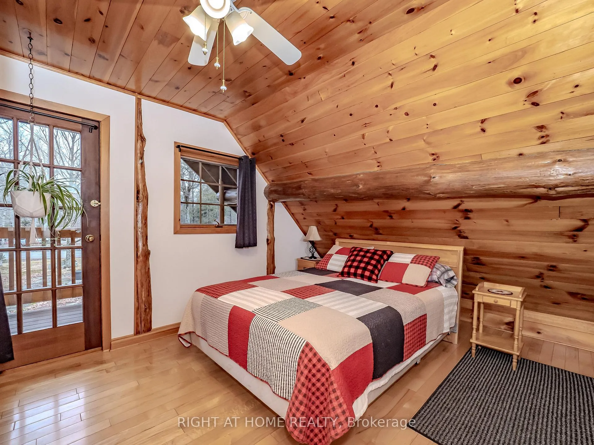 Photo 26 of 1696 Highway 118 E, Bracebridge, Draper — HOMEH