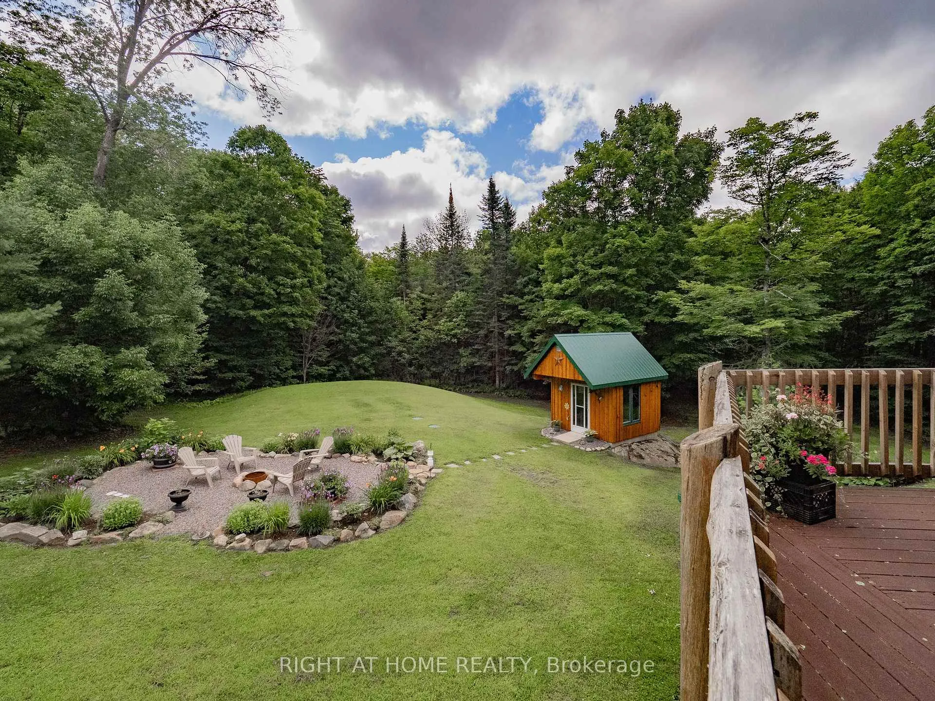Photo 35 of 1696 Highway 118 E, Bracebridge, Draper — HOMEH