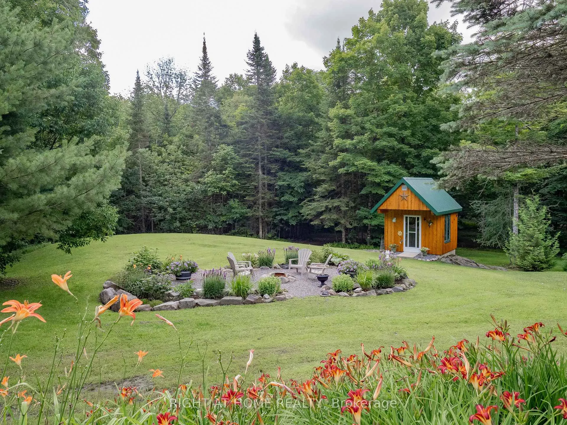 Photo 36 of 1696 Highway 118 E, Bracebridge, Draper — HOMEH