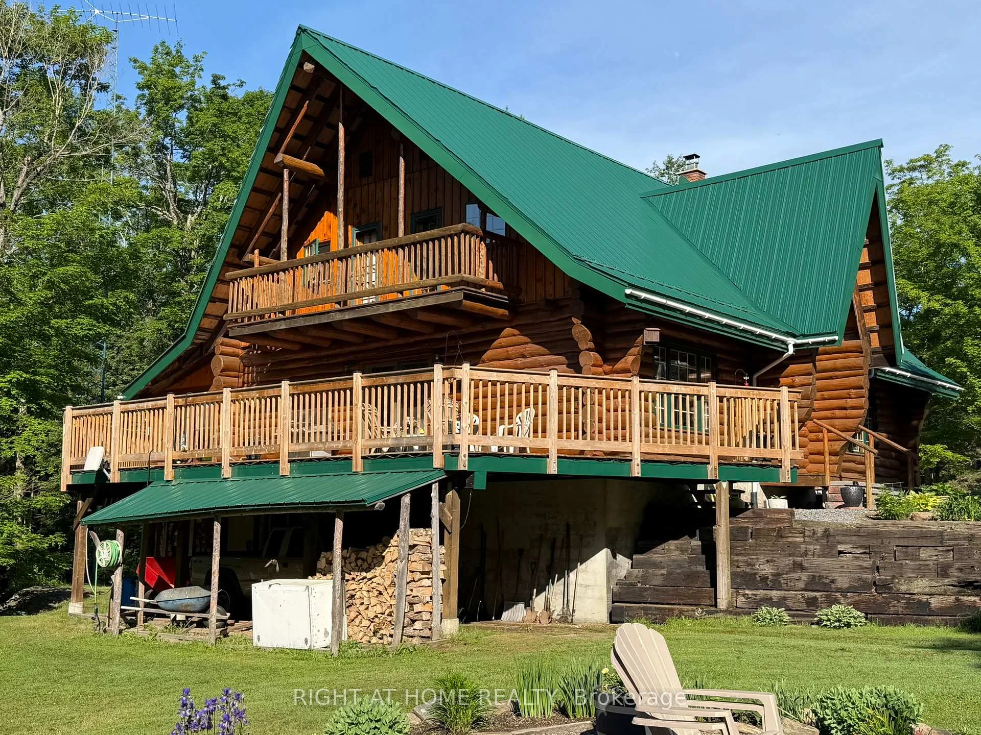 Photo 3 of 1696 Highway 118 E, Bracebridge, Draper — HOMEH