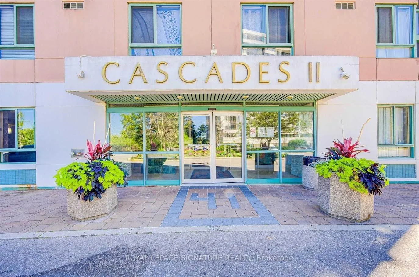 Photo 1 of Unit 213, 41 Markbrook Lane, Etobicoke, Mount Olive-Silverstone-Jamestown — HOMEH