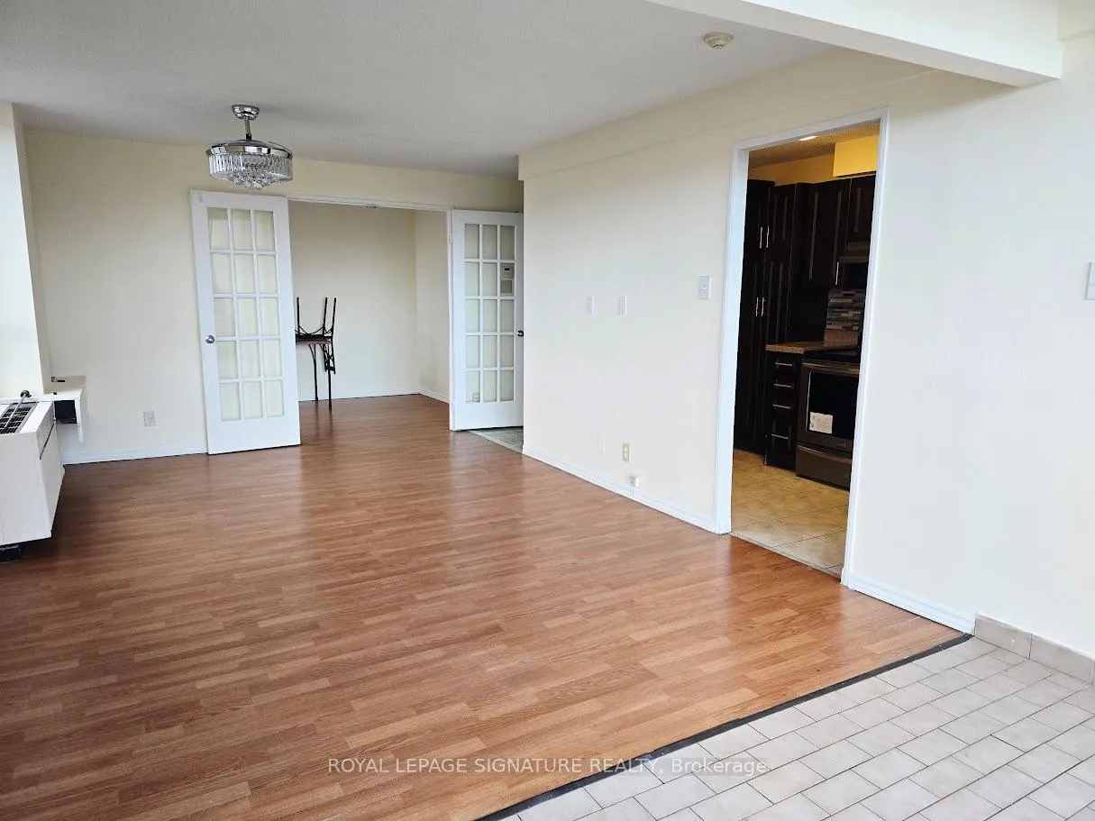 Photo 12 of Unit 213, 41 Markbrook Lane, Etobicoke, Mount Olive-Silverstone-Jamestown — HOMEH