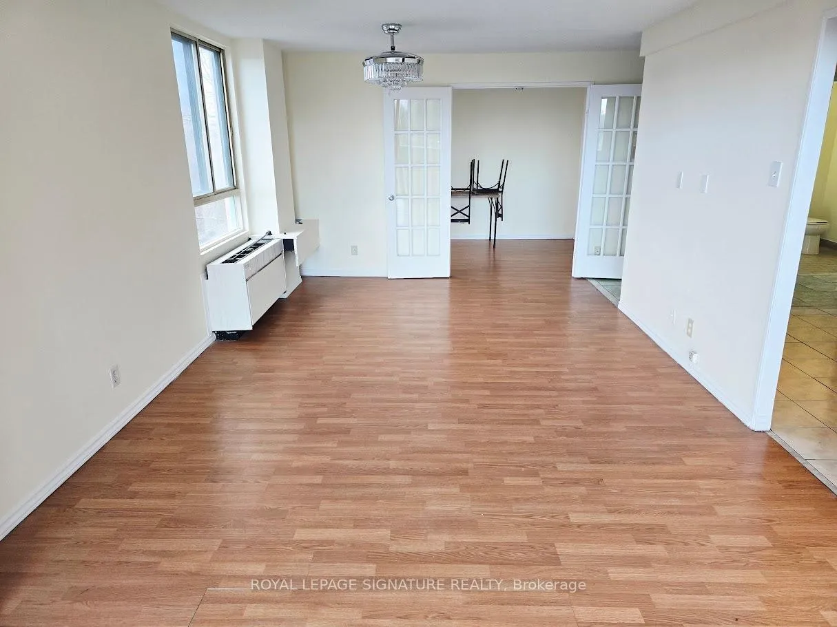 Photo 15 of Unit 213, 41 Markbrook Lane, Etobicoke, Mount Olive-Silverstone-Jamestown — HOMEH