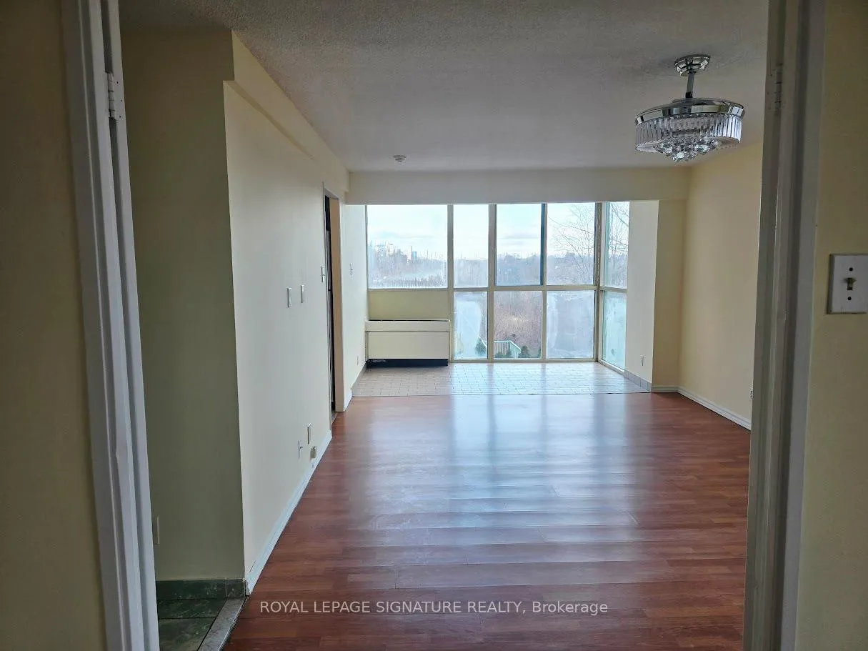 Photo 16 of Unit 213, 41 Markbrook Lane, Etobicoke, Mount Olive-Silverstone-Jamestown — HOMEH