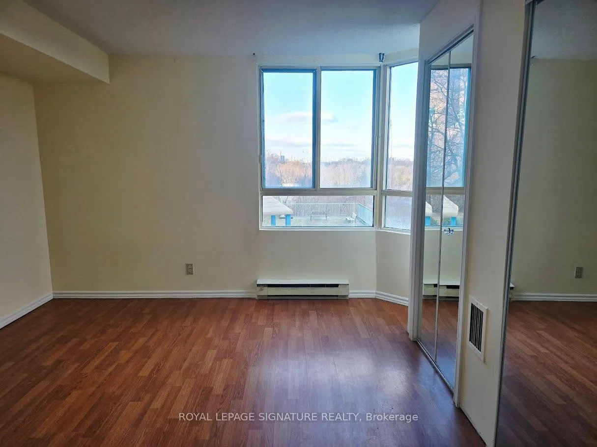 Photo 18 of Unit 213, 41 Markbrook Lane, Etobicoke, Mount Olive-Silverstone-Jamestown — HOMEH