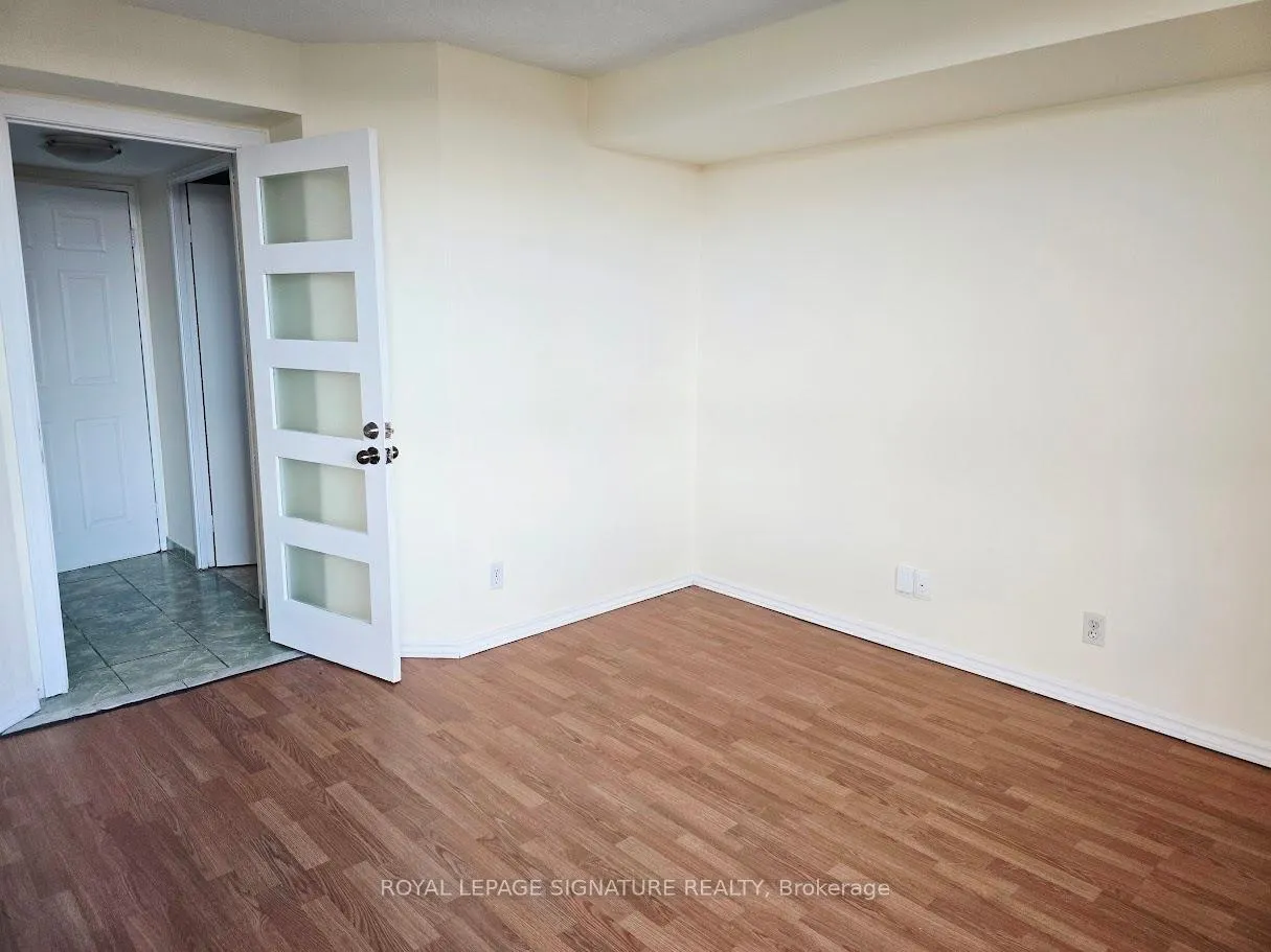 Photo 19 of Unit 213, 41 Markbrook Lane, Etobicoke, Mount Olive-Silverstone-Jamestown — HOMEH