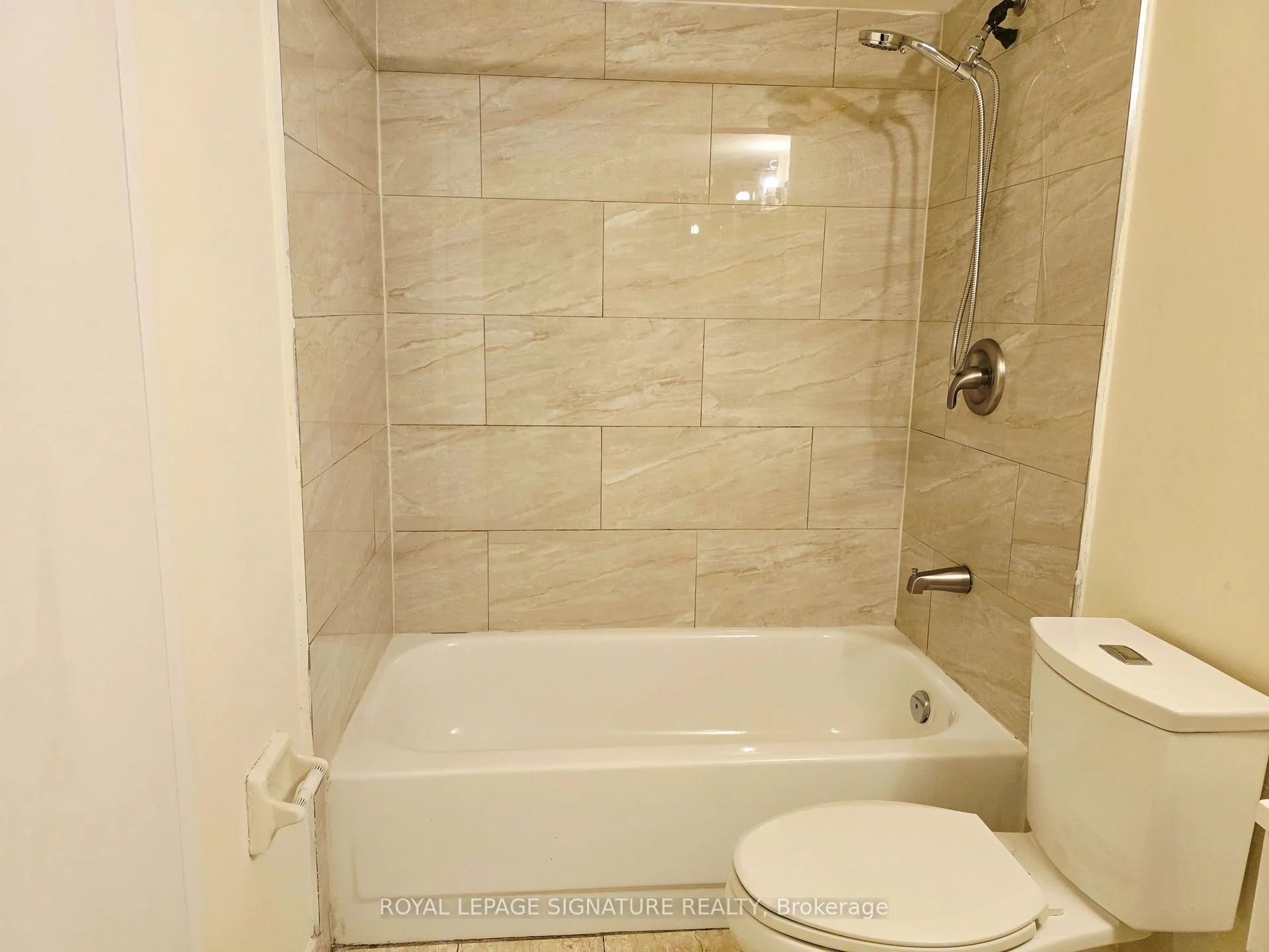 Photo 21 of Unit 213, 41 Markbrook Lane, Etobicoke, Mount Olive-Silverstone-Jamestown — HOMEH