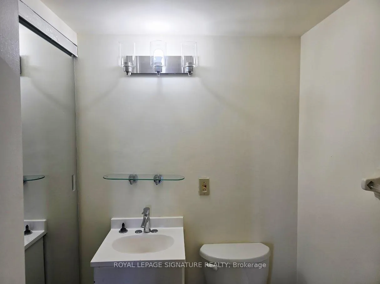 Photo 23 of Unit 213, 41 Markbrook Lane, Etobicoke, Mount Olive-Silverstone-Jamestown — HOMEH