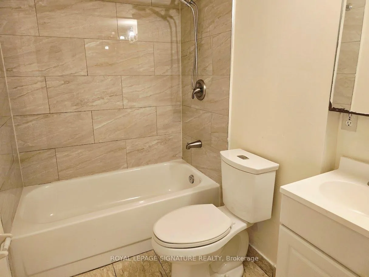 Photo 24 of Unit 213, 41 Markbrook Lane, Etobicoke, Mount Olive-Silverstone-Jamestown — HOMEH