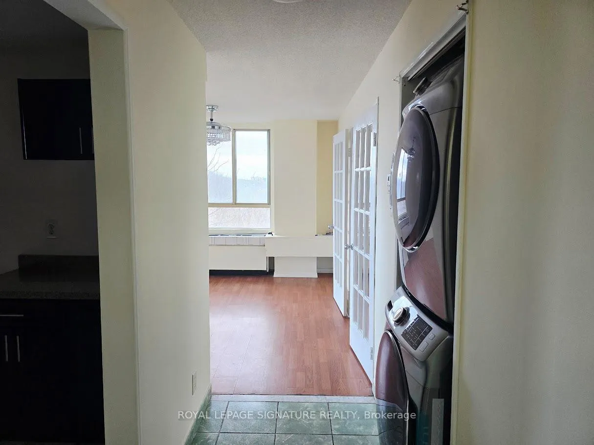 Photo 26 of Unit 213, 41 Markbrook Lane, Etobicoke, Mount Olive-Silverstone-Jamestown — HOMEH